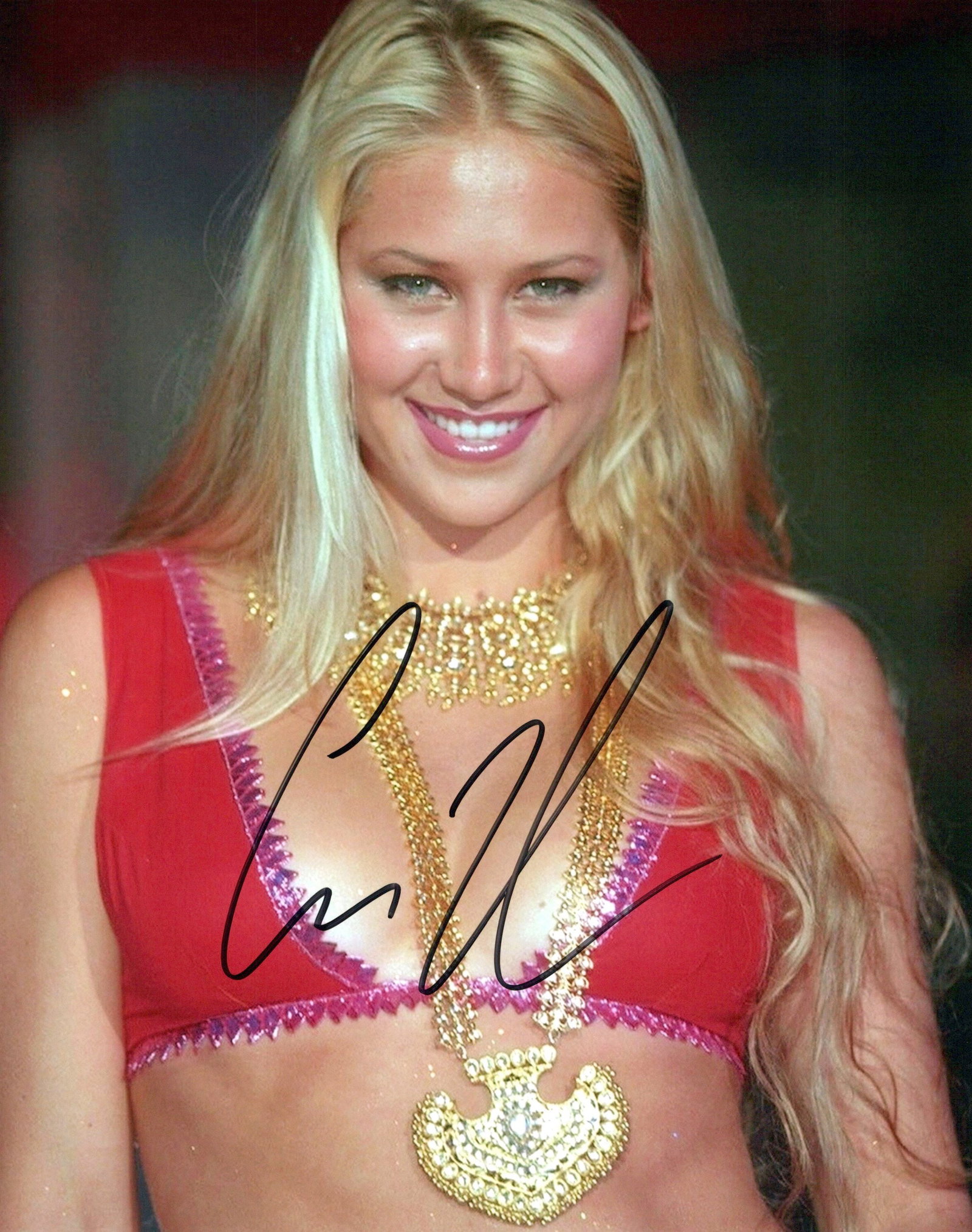 Anna Kournikova TENNIS / BEAUTIFUL In Person Signed Photo (1 of 1)