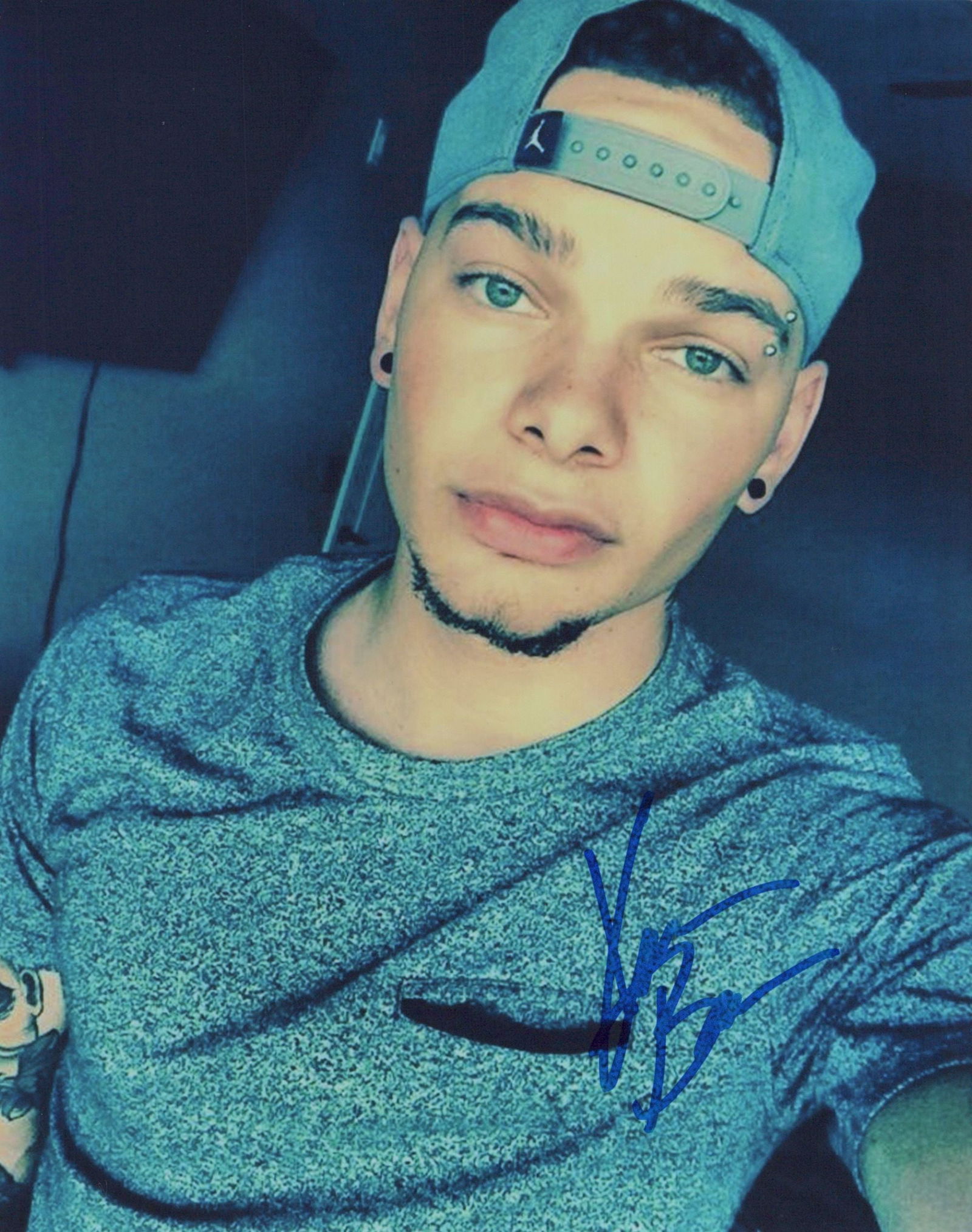 Kane Brown MUSICIAN / SINGER In Person Signed Photo (1 of 1)