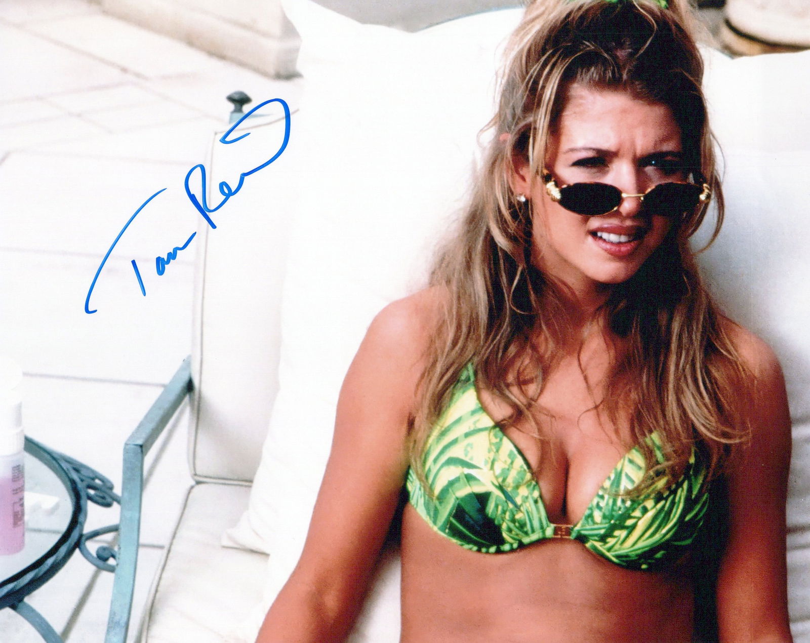 Tara Reid THE BIG LEBOWSKI In Person Signed Photo (1 of 1)