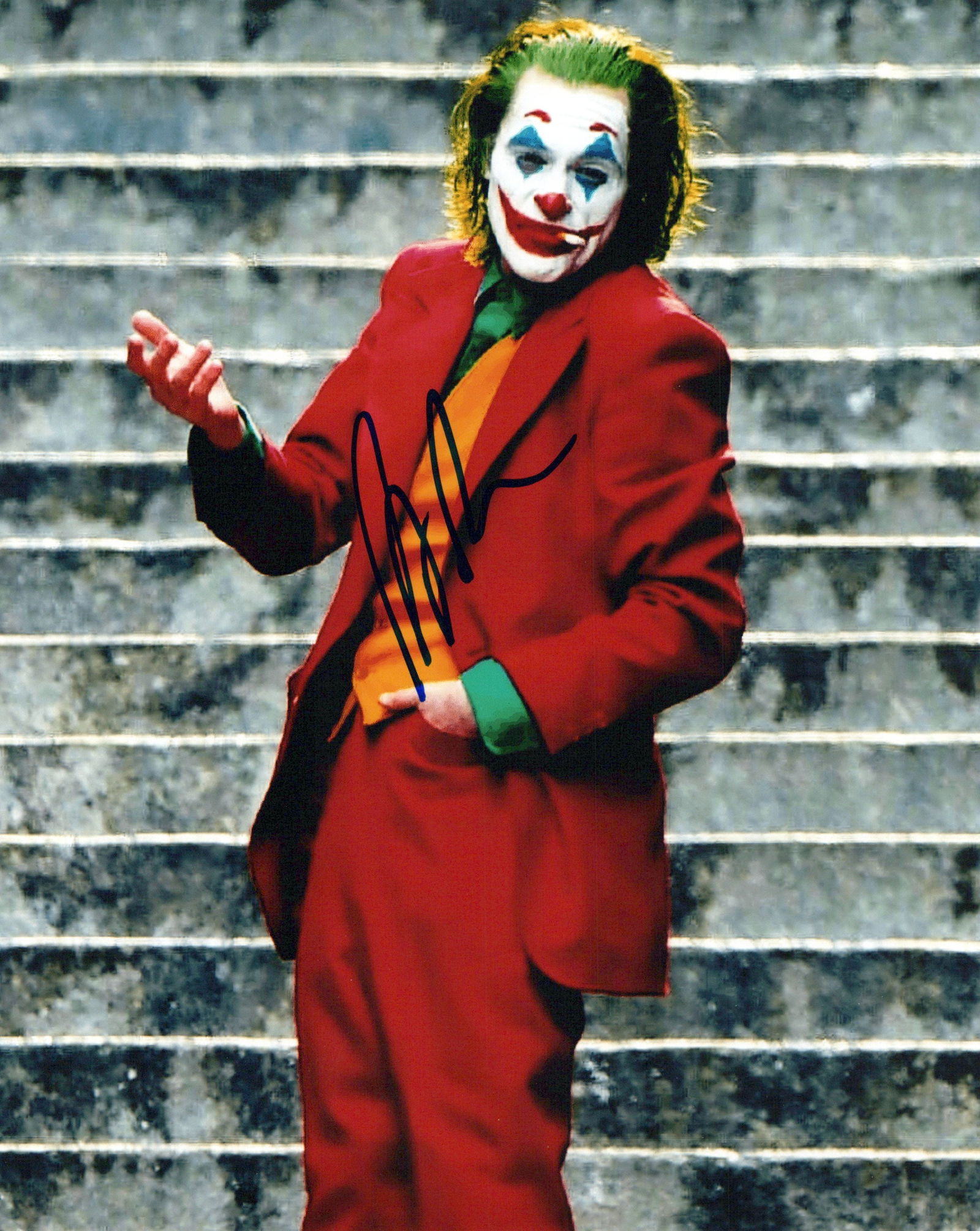 Joaquin Phoenix JOKER In Person Signed Photo (1 of 1)