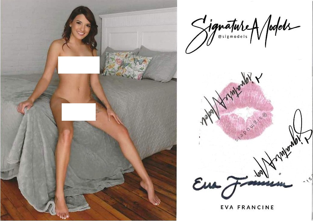 Eva Francine LIP PRINT KISS CARD In Person Signed Photo: Photo size is 5x7. PRIVATE SIGNING. Eva Francine in person signed photo and kiss card. Popular Glamour Model. 5x7 Color In Person signed very sexy portrait. She added a lip print. This item was signed
