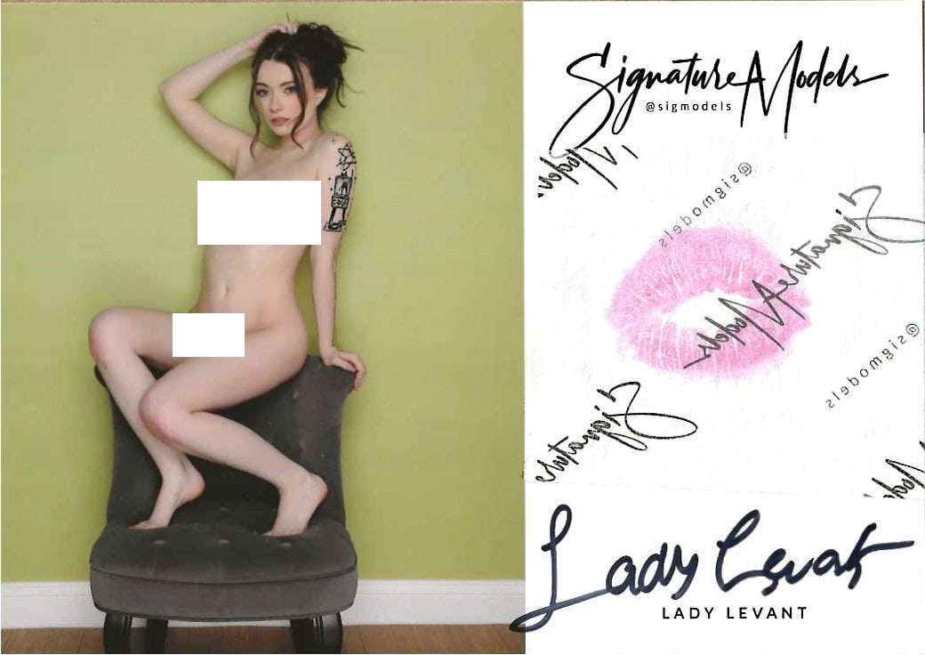 Lady Levant LIP PRINT KISS CARD In Person Signed Photo: Photo Size is 5x7. PRIVATE SIGNING. Lady Levant in person signed Signature Model. 5x7 Color In Person signed very sexy NUDE portrait. She added a lip print. This item was signed at an EXCLUSIVE signin
