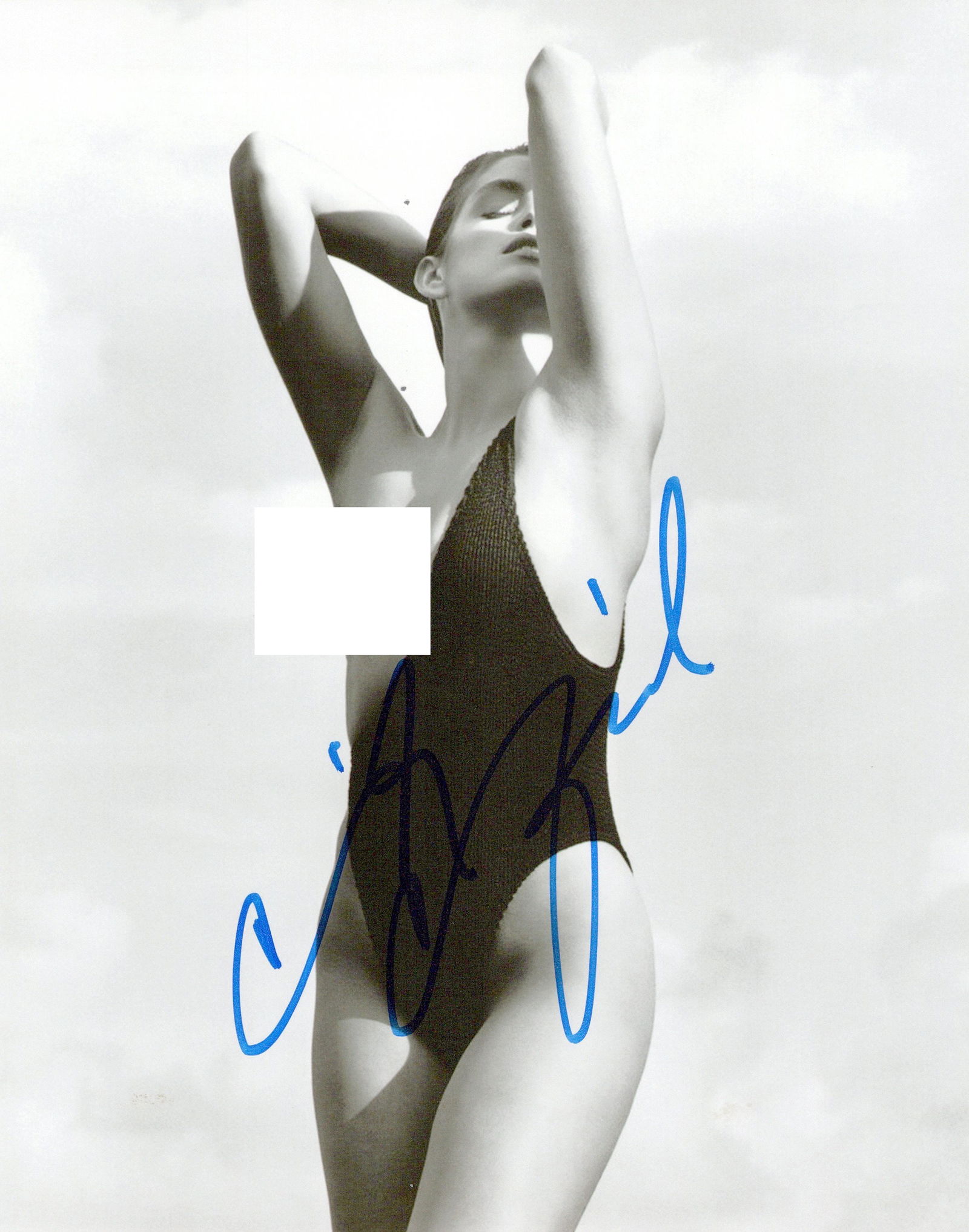 Cindy Crawford SEXY In Person Signeded Photo: Photo size is 8x10. Cindy Crawford is an American model, actress, and television personality. During the 1980s and 1990s, she was among the most popular supermodels and an ubiquitous presence on magaz