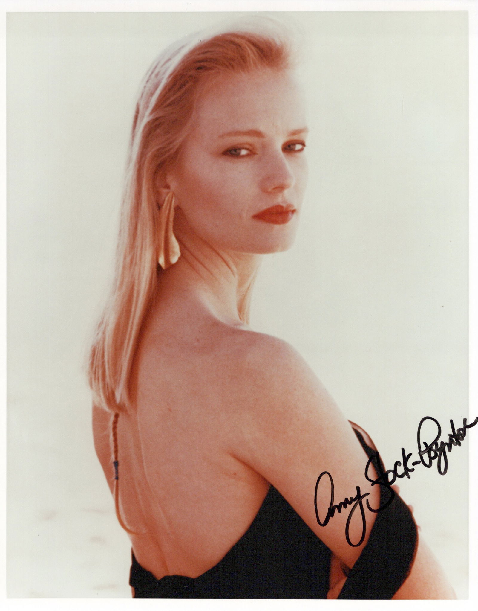 Amy Stoch BILL & TED / SUMMER SCHOOL In Person Signed Photo: Photo size is 8x10. Amy Stoch-Poynton in person signed photo. Amy Stoch-Poynton BILL AND TED'S EXCELLENT ADVENTURE, SUMMER SCHOOL, and THE LAKE