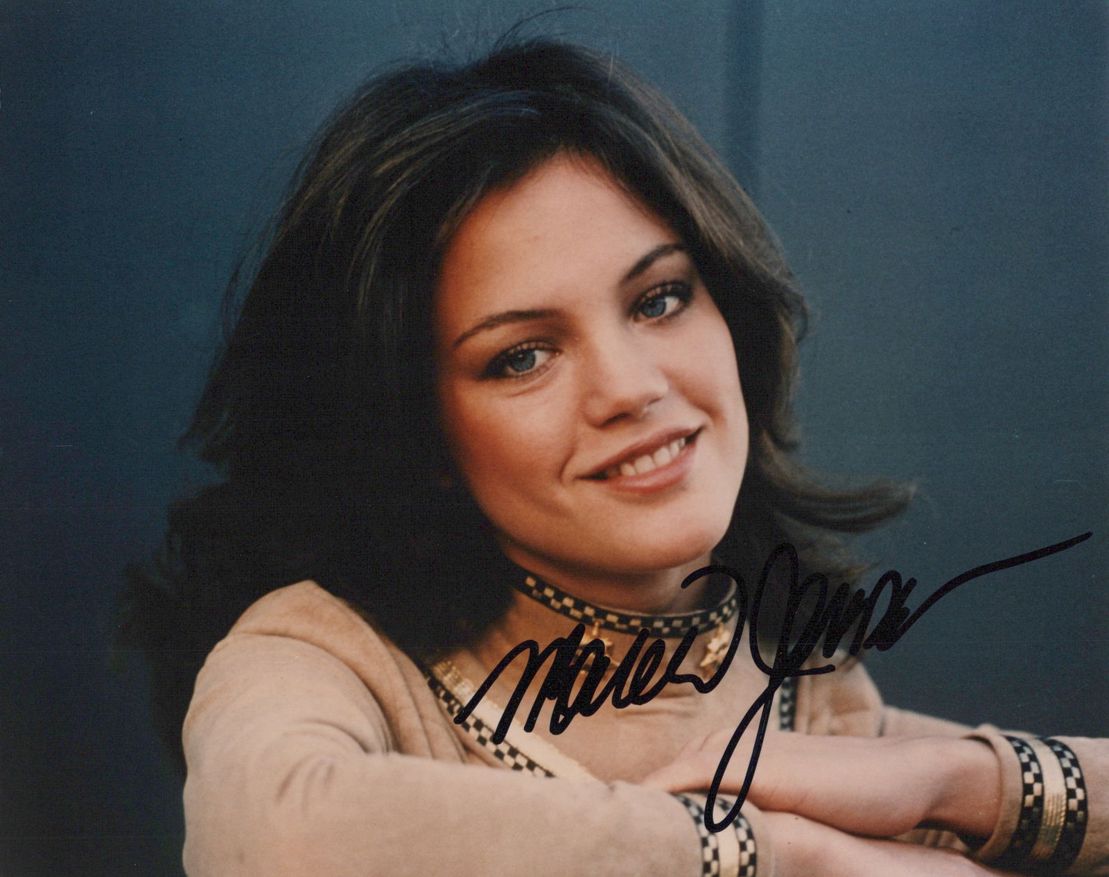 RARE ! Maren Jensen BATTLESTAR GALACTICA In Person Signed Photo: Photo size is 8x10. Maren Jensen in person signed photo from the TV series BATTLESTAR GALACTICA. Maren Jensen as the character Lieut. Athena.