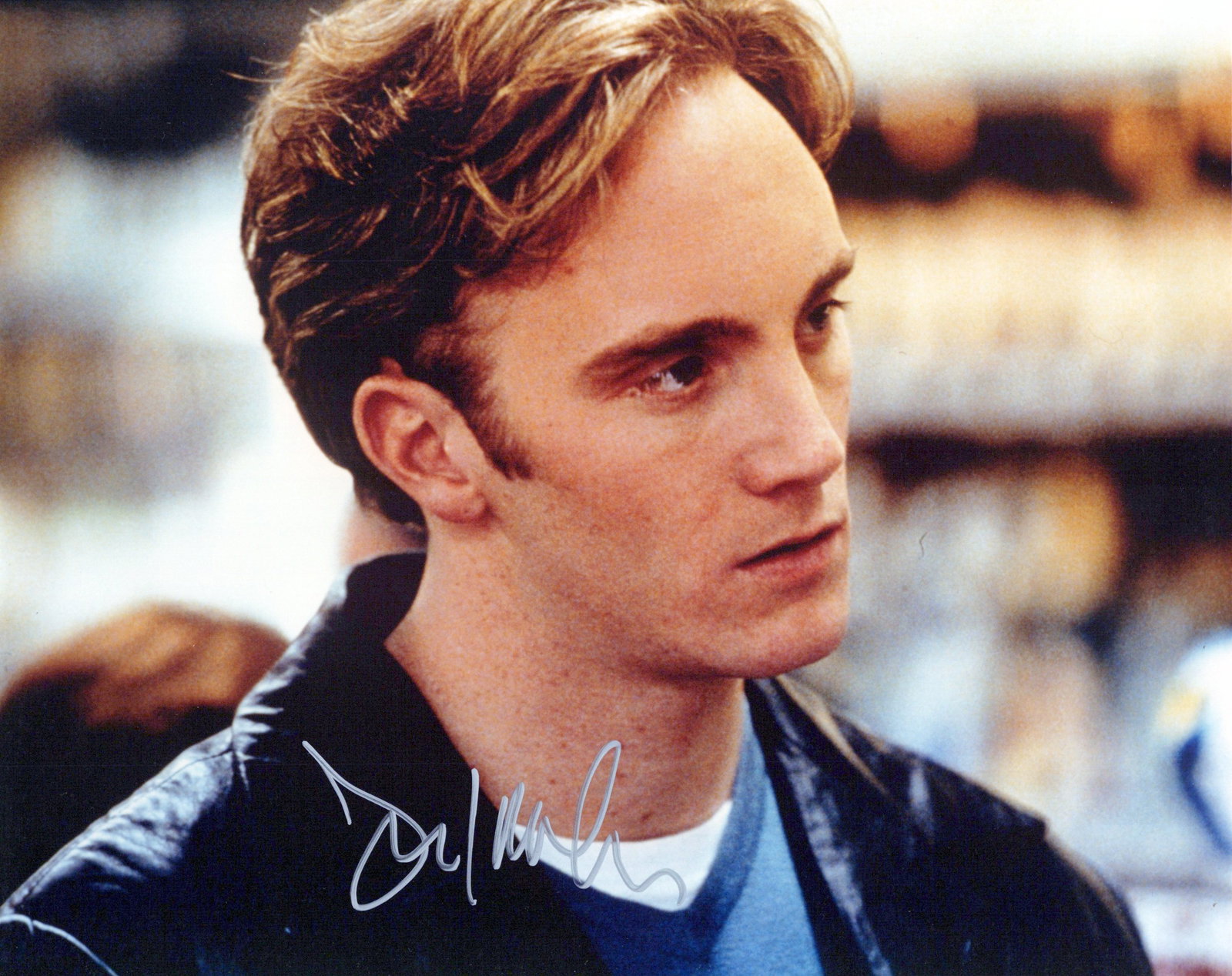 Jay Mohr GO In Person Signed Photo: Photo size is 8x10. Jay Mohr in person signed photo from the movie GO. Jay Mohr as the characters Zack