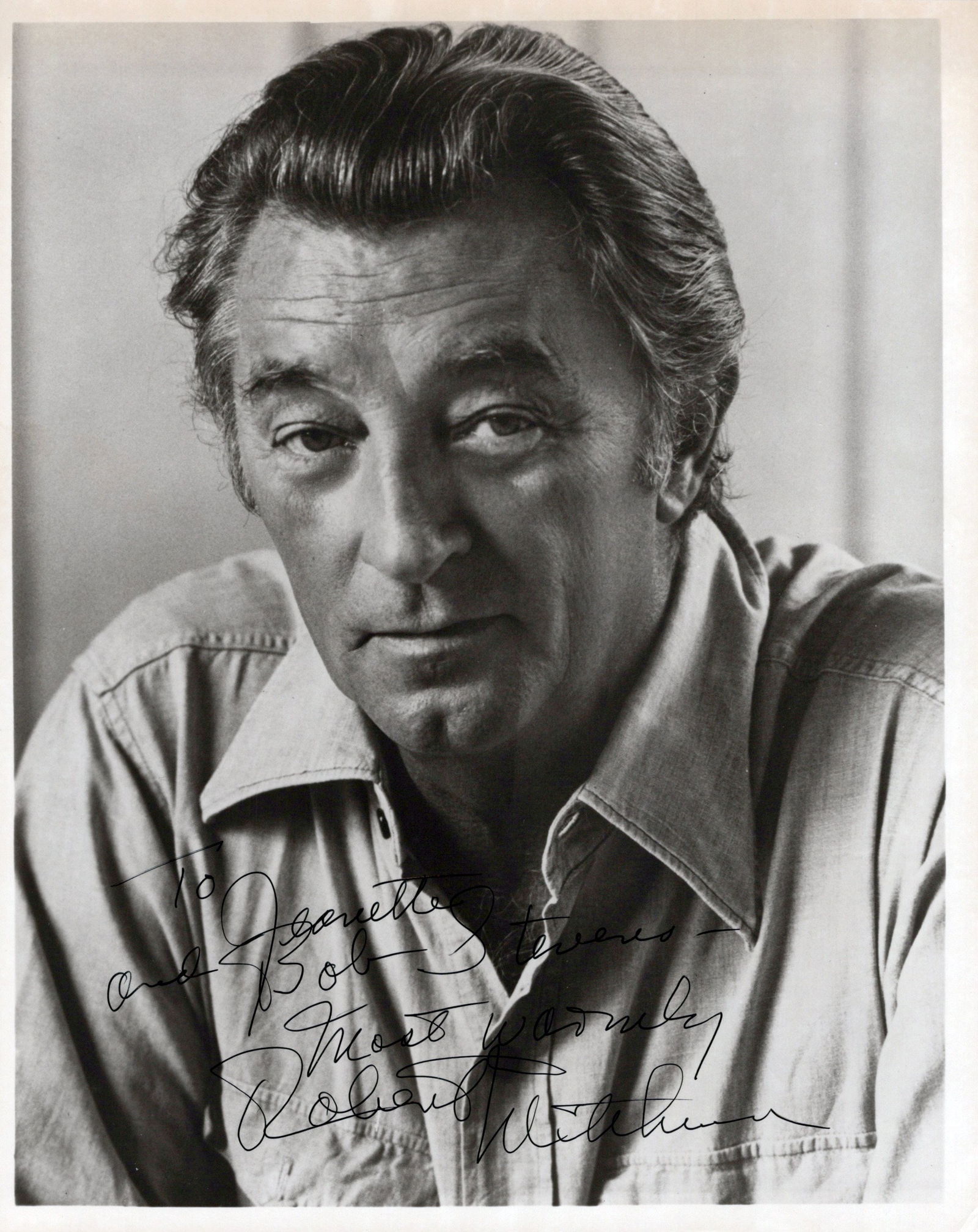 Robert Mitchum (1917-1997) LONGEST DAY / ENEMY BELOW Signed Photo (1 of 1)