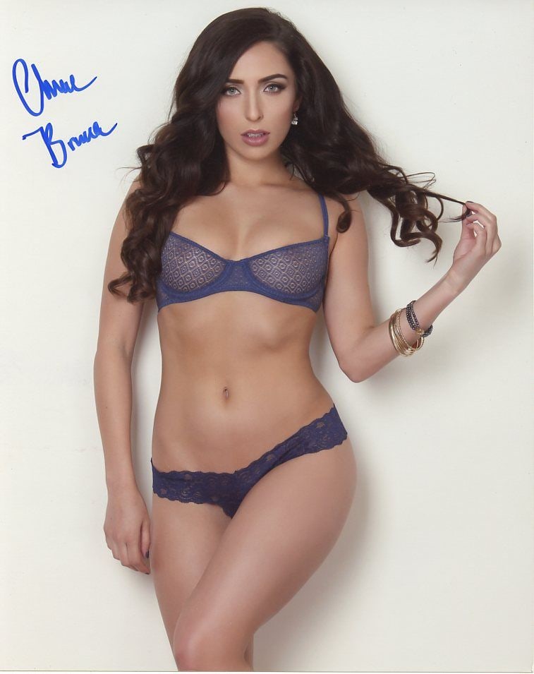 Chelsea Brooke PLAYBOY In Person Signed Photo: Photo size is 8x10. Chelsea Brooke in person signed autographed photo. This was from a private signing done on March 20, 2014.