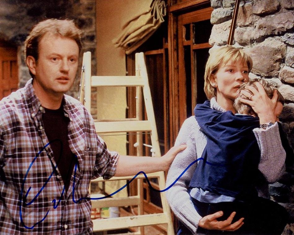 Cate Blanchett VERONICA GUERIN In Person Signed Photo: Photo size is 8x10. Cate Blanchett in person signed photo from the movie VERONICA GUERIN. Cate Blanchett as the character Veronica Guerin.