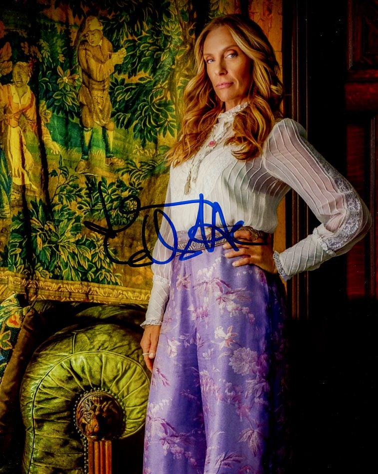 Toni Collette KNIVES OUT In Person Signed Photo: Photo size is 8x10. Toni Collette in person signed photo from the movie KNIVES OUT. Toni Collette as the character Joni Thrombey.