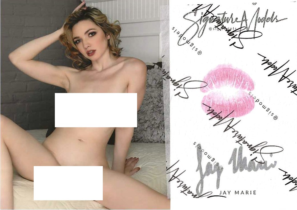 Jay Marie LIP PRINT KISS CARD In Person Signed Photo: Photo size is 5x7. PRIVATE SIGNING. Jay Marie in person signed photo and kiss card. Penthouse Pet of the Month March 2019. 5x7 Color In Person signed very sexy portrait. She added a lip print. This it