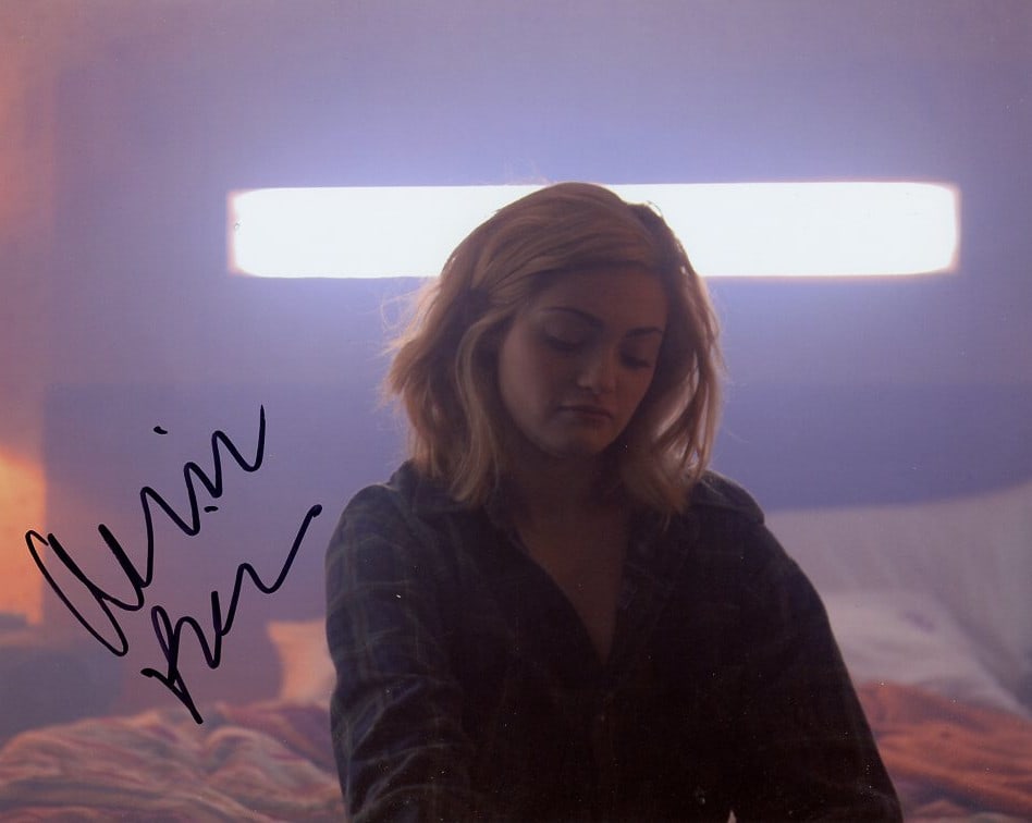 Alexis Raich FRINGE In Person Signed Photo: Photo size is 8x10. Alexis Raich in person signed autographed photo from the TV series FRINGE. Alexis Raich as the character Sky Connell.