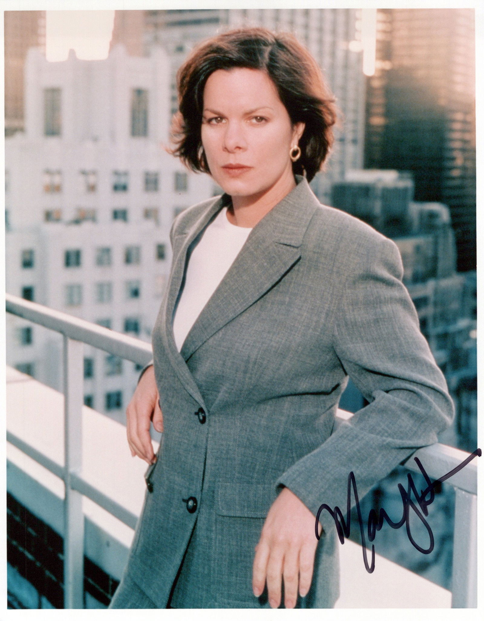 Marcia Gay Harden PATH TO PARADISE In Person Signed Photo: Photo size is 8x10. Marcia Gay Harden in person signed photo from the TV series PATH TO PARADISE. Marcia Gay Harden as the character Nancy Ford.