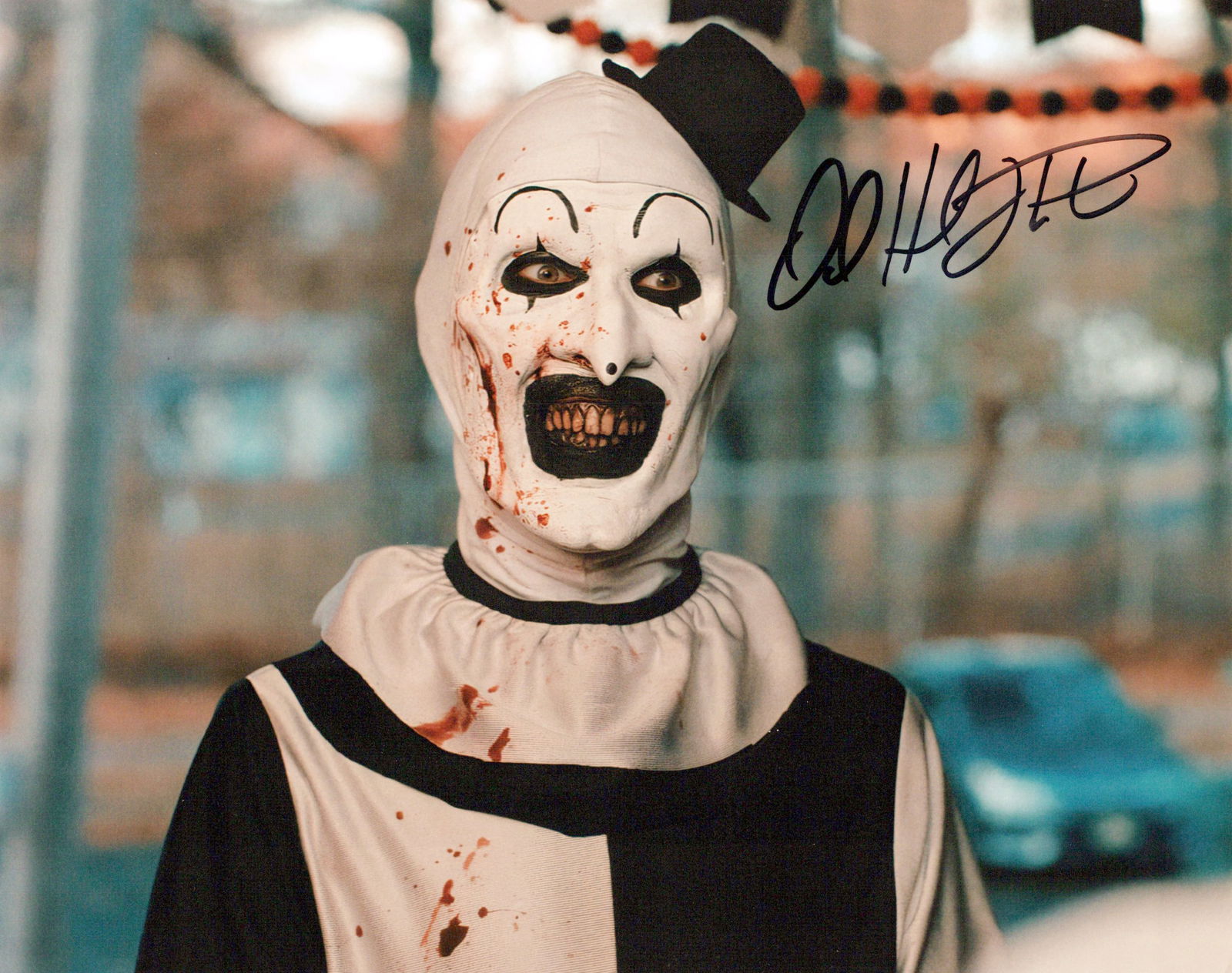 David Howard Thornton TERRIFIER 2 In Person Signed Photo (1 of 1)