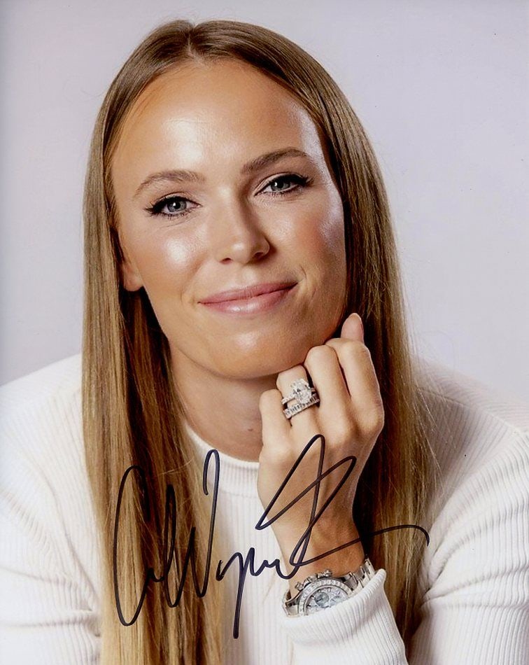 Caroline Wozniacki TENNIS In Person Signed Photo (1 of 1)