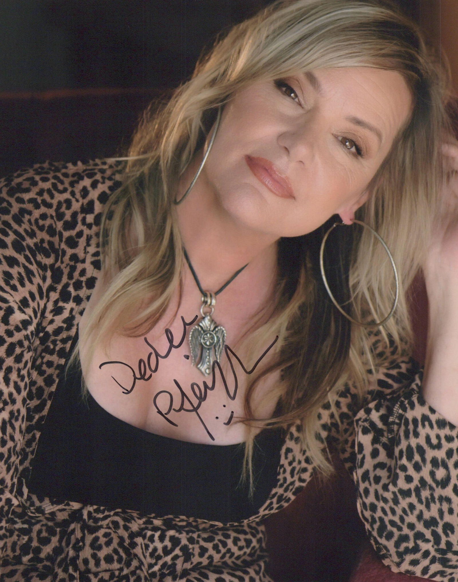 DeeDee Pfeiffer BIG SKY / CYBIL In Person Signed Photo: Photo size is 8x10. DeeDee Pfeiffer gorgeous in person signed photo. DeeDee Pfeiffer has done such TV and movies as SYBIL, THE ALL-NIGHTER, and BIG SKY.