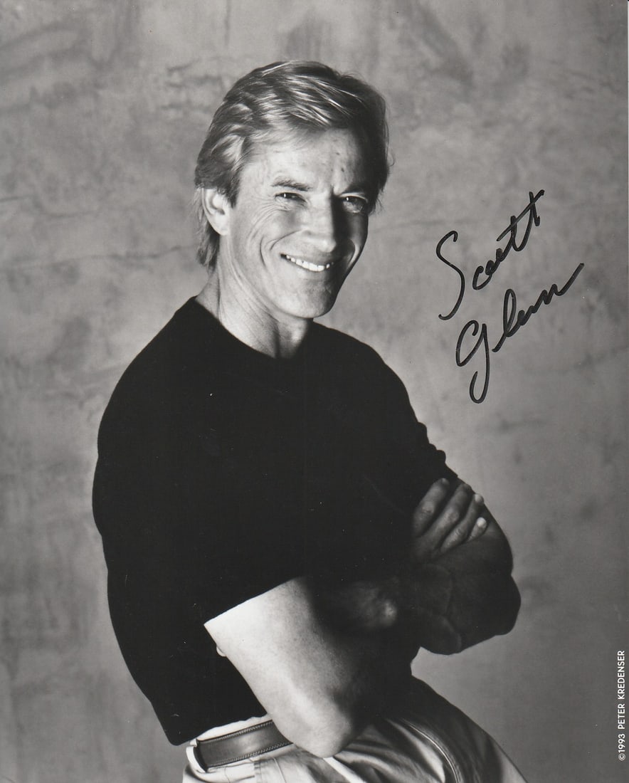 Scott Glenn BOURNE LEGACY / SUCKER PUNCH In Person Signed Photo: Photo size is 8x10. Scott Glenn in person signed photo. Scott Glenn has done such movies as THE SILENCE OF THE LAMBS, THE HUNT FOR RED OCTOBER, and THE BOURNE LEGACY