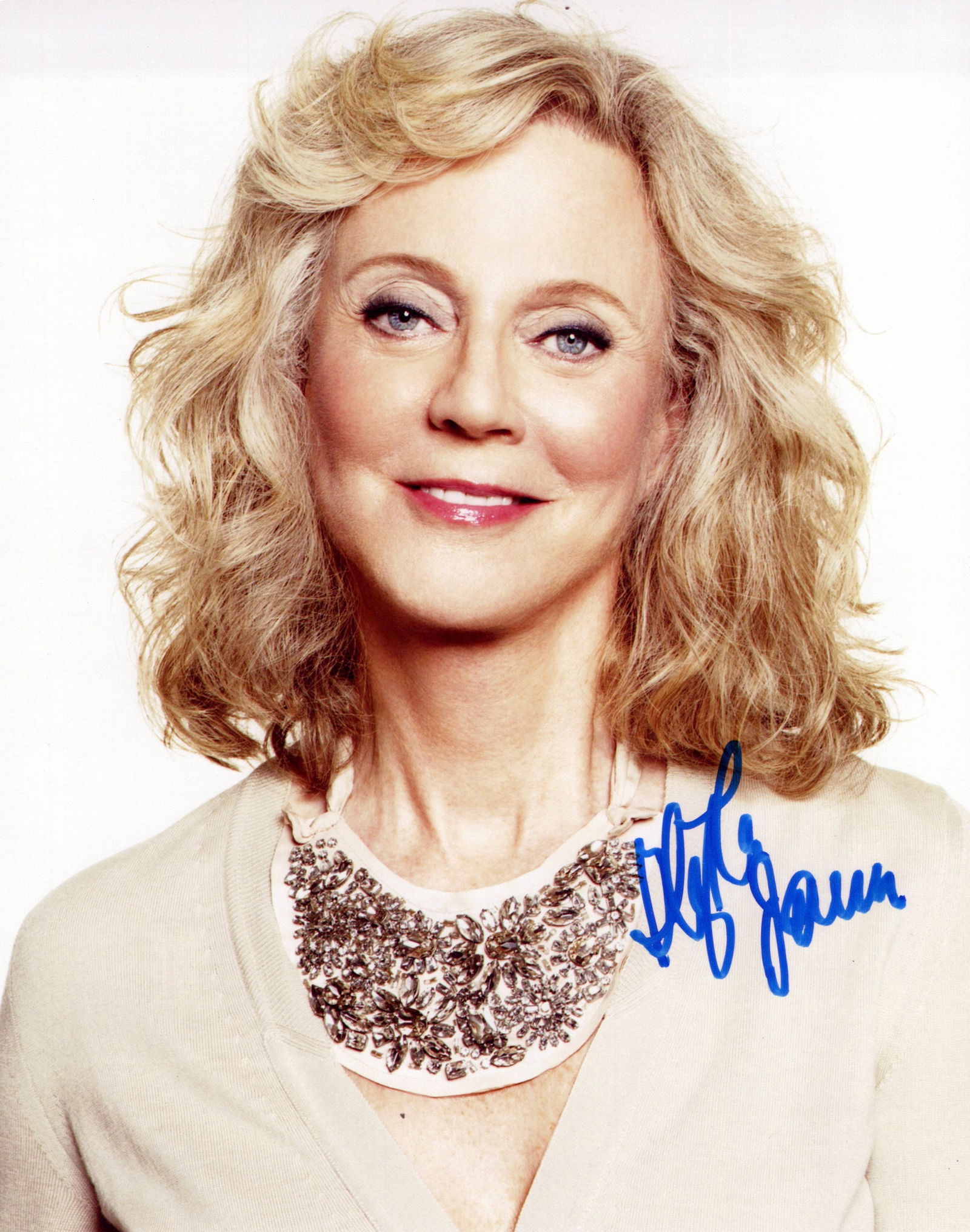 Blythe Danner LAST KISS / MEET THE PARENTS In Person Signed Photo: Photo size is 8x10. Blythe Danner in person signed photo. Blythe Danner has done such movies as MEET THE PARENTS, PAUL, and I'LL SEE YOU IN MY DREAMS