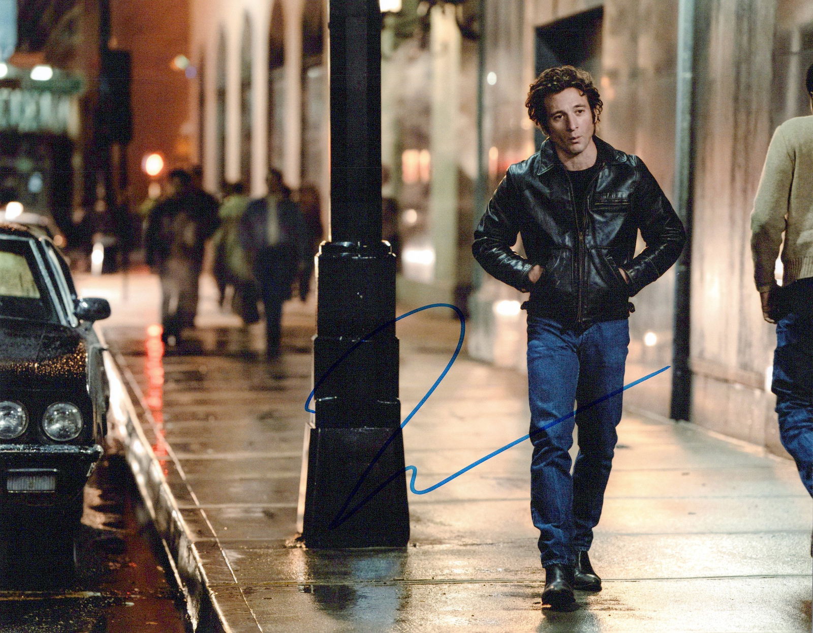 Jeremy Allen white BRUCE SPRINGSTEEN In Person Signed Photo: Photo size is 8x10. Jeremy Allen white in person signed photo from the movie SPRINGSTEIN DELIVER ME FROM NOWHERE. Jeremy Allen white as the character Bruce Springsteen