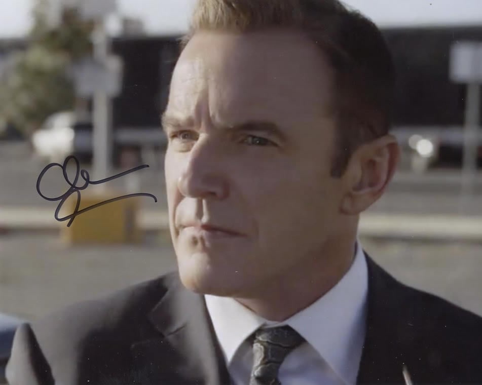 Clark Gregg CAPTAIN MARVEL In Person Signed Photo (1 of 1)