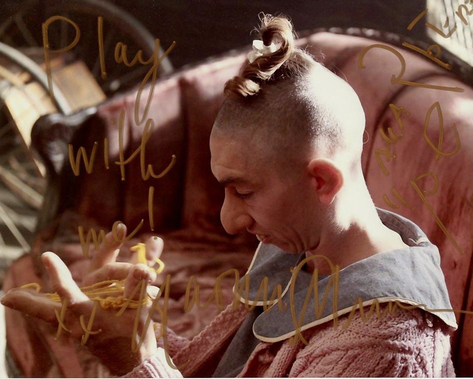 Naomi Grossman AMERICAN HORROR STORY In Person Signed Photo: Photo size is 8x10. PRIVATE SIGNING. Naomi Grossman in person signed photo from the HBO series AMERICAN HORROR STORY. Naomi Grossman as the character Pepper.