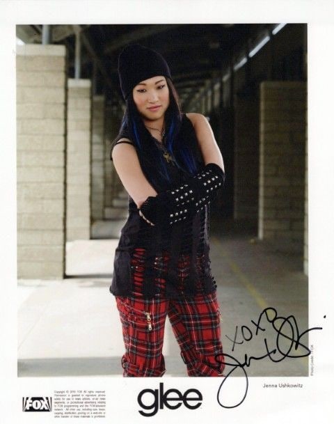 Jenna Ushkowitz GLEE In Person Signed Photo: Photo size is 8x10. Jenna Ushkowitz in person signed photo from the TV series GLEE. Jenna Ushkowitz as the character Tina Cohan-Chang