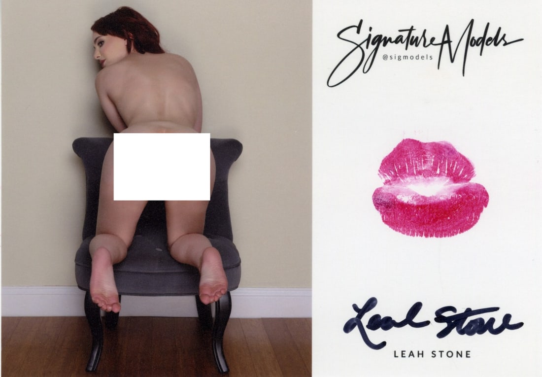 Leah Stone LIP PRINT KISS CARD In Person Signed Photo: Photo size is 5x7. PRIVATE SIGNING. Leah Stone in person signed photo and kiss card. 5x7 Color In Person signed very sexy portrait. She added a lip print. This item was signed at an EXCLUSIVE signing