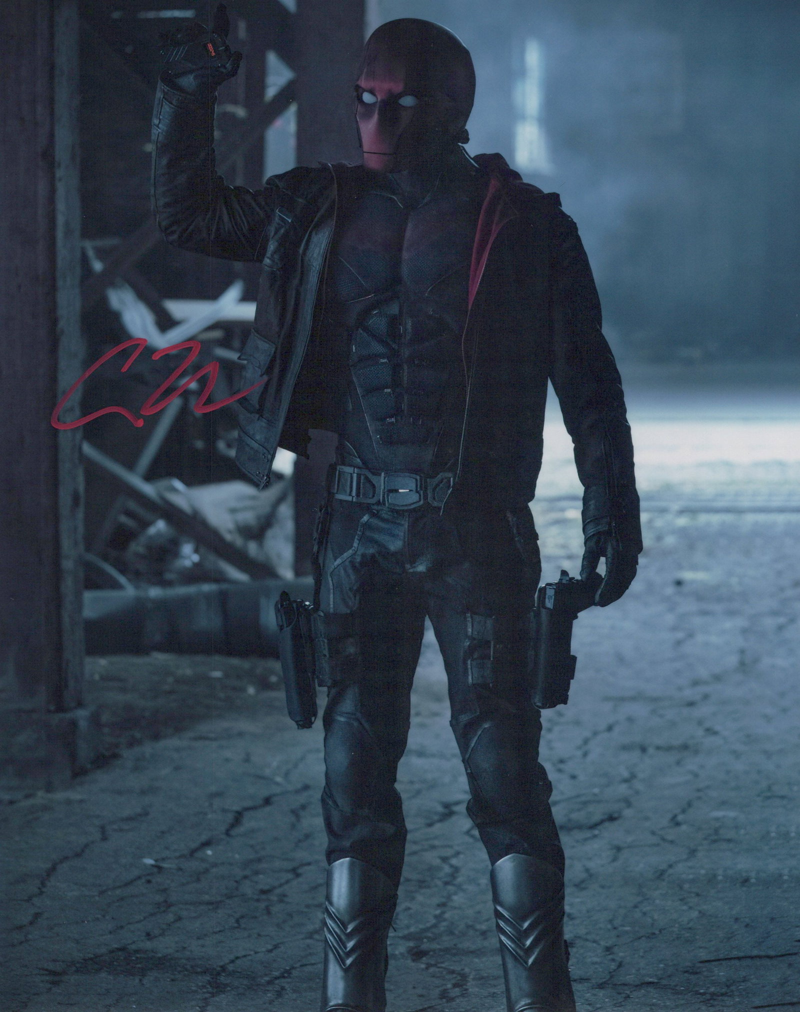 Curran Walters TITANS In Person Signed Photo: Photo size is 8x10. PRIVATE SIGNING. Curran Walters in person signed autographed photo from the TV series TITANS. Curran Walters as the character Jason Todd / Robin