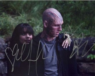 Hudgens / Pettyfer BEASTLY In Person Signed Photo: Photo size is 8x10. Vanessa Hudgens / Alex Pettyfer in person signed autographed photo from the movie BEASTLY. Vanessa Hudgens as the character Lindy. Alex Pettyfer as the character Kyle.