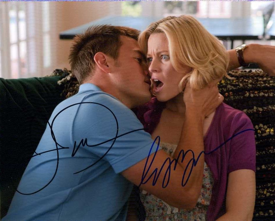 Duhamel / Banks MOVIE 43 In Person Signed Photo: Photo size is 8x10. Josh Duhamel / Elizabeth Banks In person signed photo from the movie MOVIE 43. Josh Duhamel as the character Anson. Elizabeth Banks as the character Amy.
