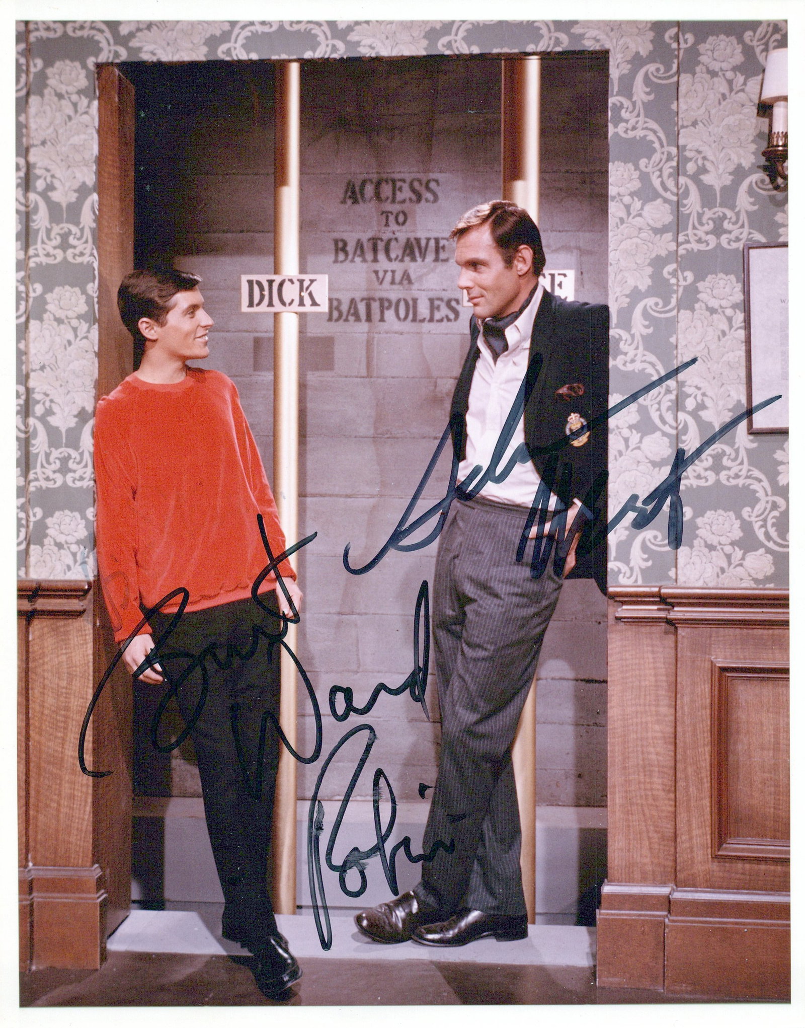 Adam West (1928-2017) / Burt Ward BATMAN In Person Signed Photo (1 of 1)