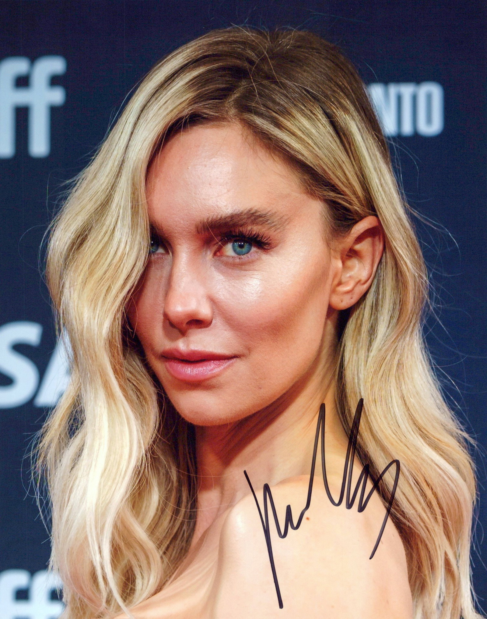 Vanessa Kirby THE CROWN / MI: FALLOUT In Person Signed Photo (1 of 1)