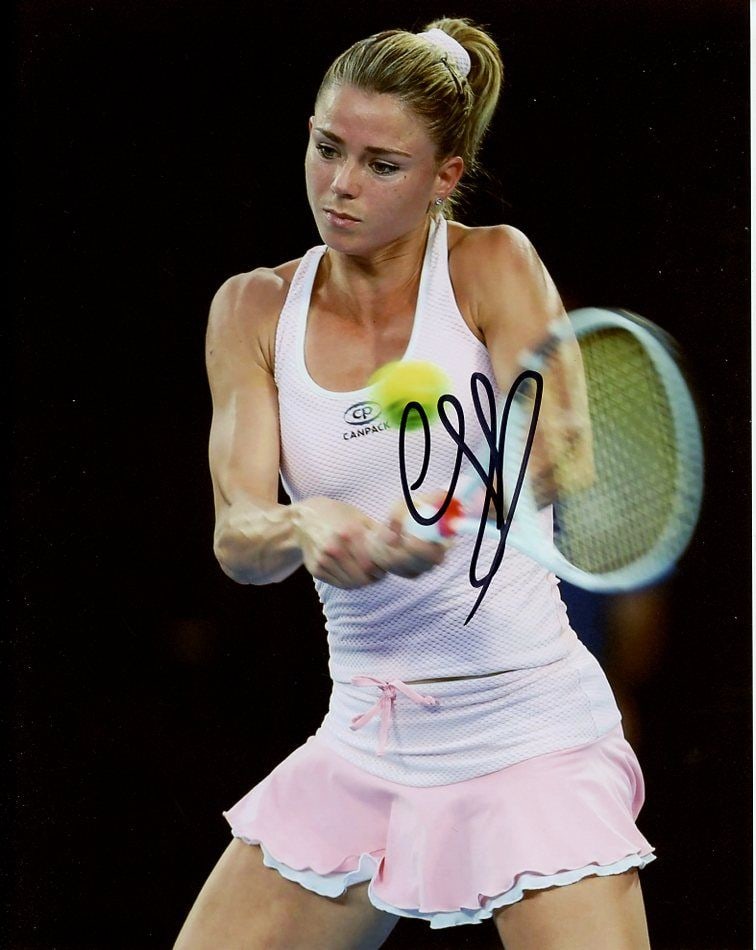 Camila Giorgi TENNIS In Person Signed Photo (1 of 1)