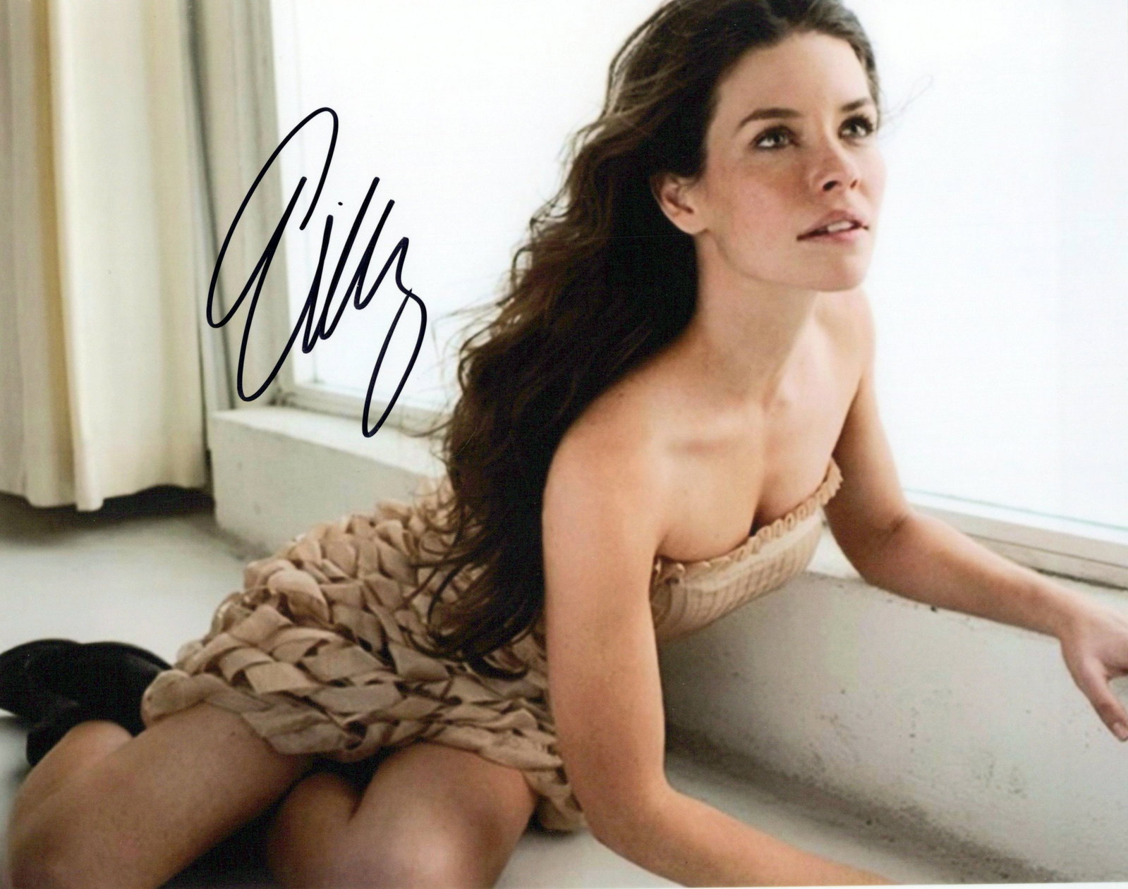 Evangeline Lily LOST / THE HOBBIT In Person Signed Photo (1 of 1)