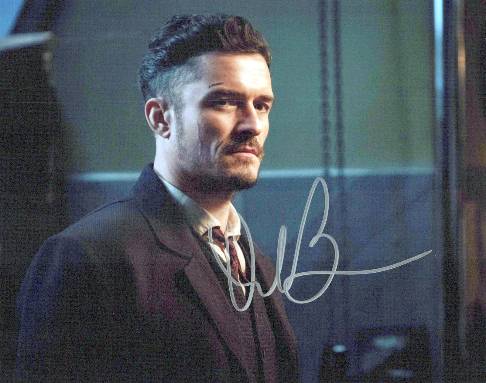 Orlando Bloom CARNIVAL ROW In Person Signed Photo: Photo size is 8x10. Orlando Bloom in person signed photo from the TV series CARNIVAL ROW. Orlando Bloom as the character Rycroft Philostrate.