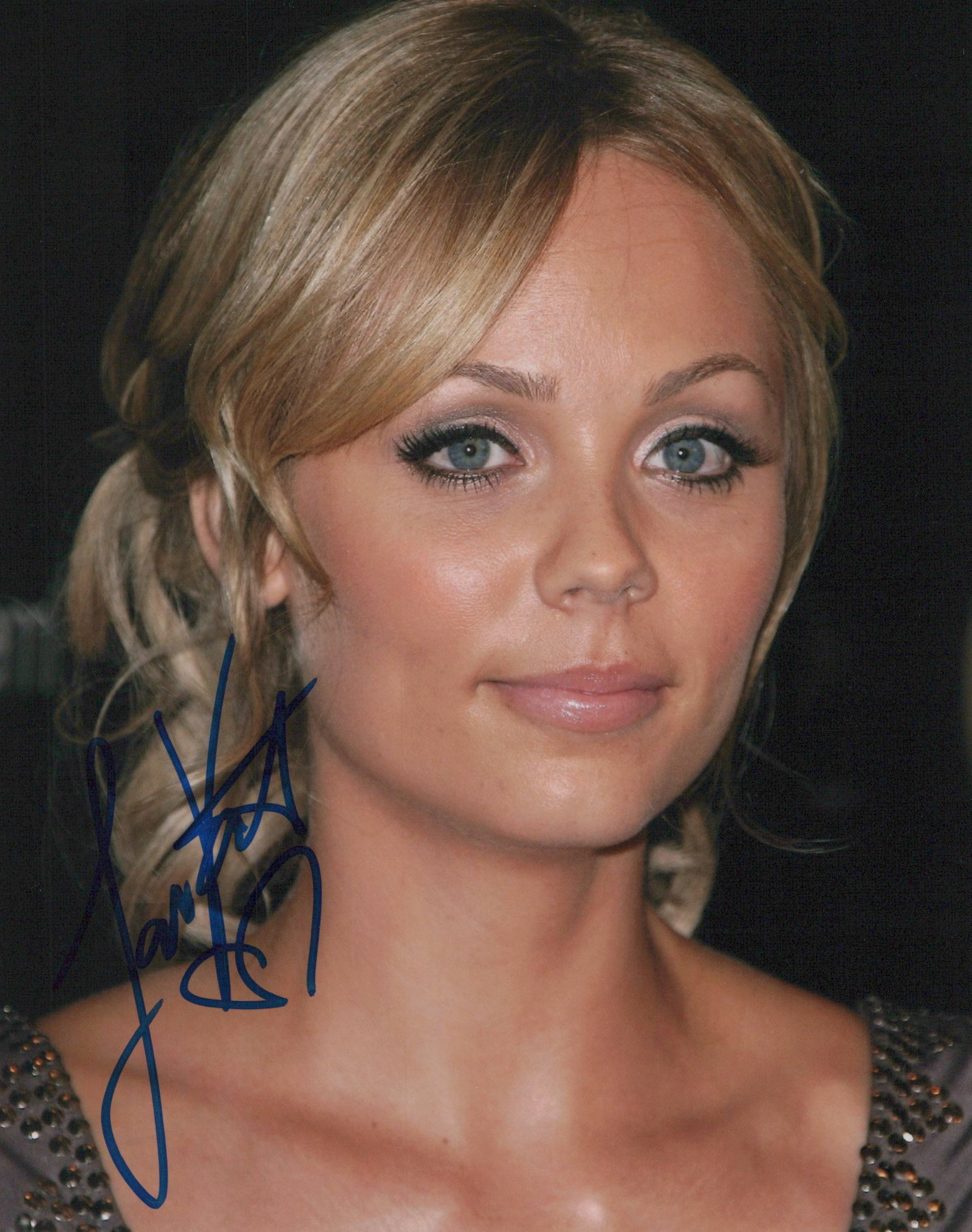 Laura Vandervoort PRETTY In Person Signed Photo: Photo size is 8x10. Laura Vandervoort pretty in person signed autographed photo. Laura Vandervoort has been in such TV and movies as SMALLVILLE, JIGSAW, and UNSPEAKABLE.