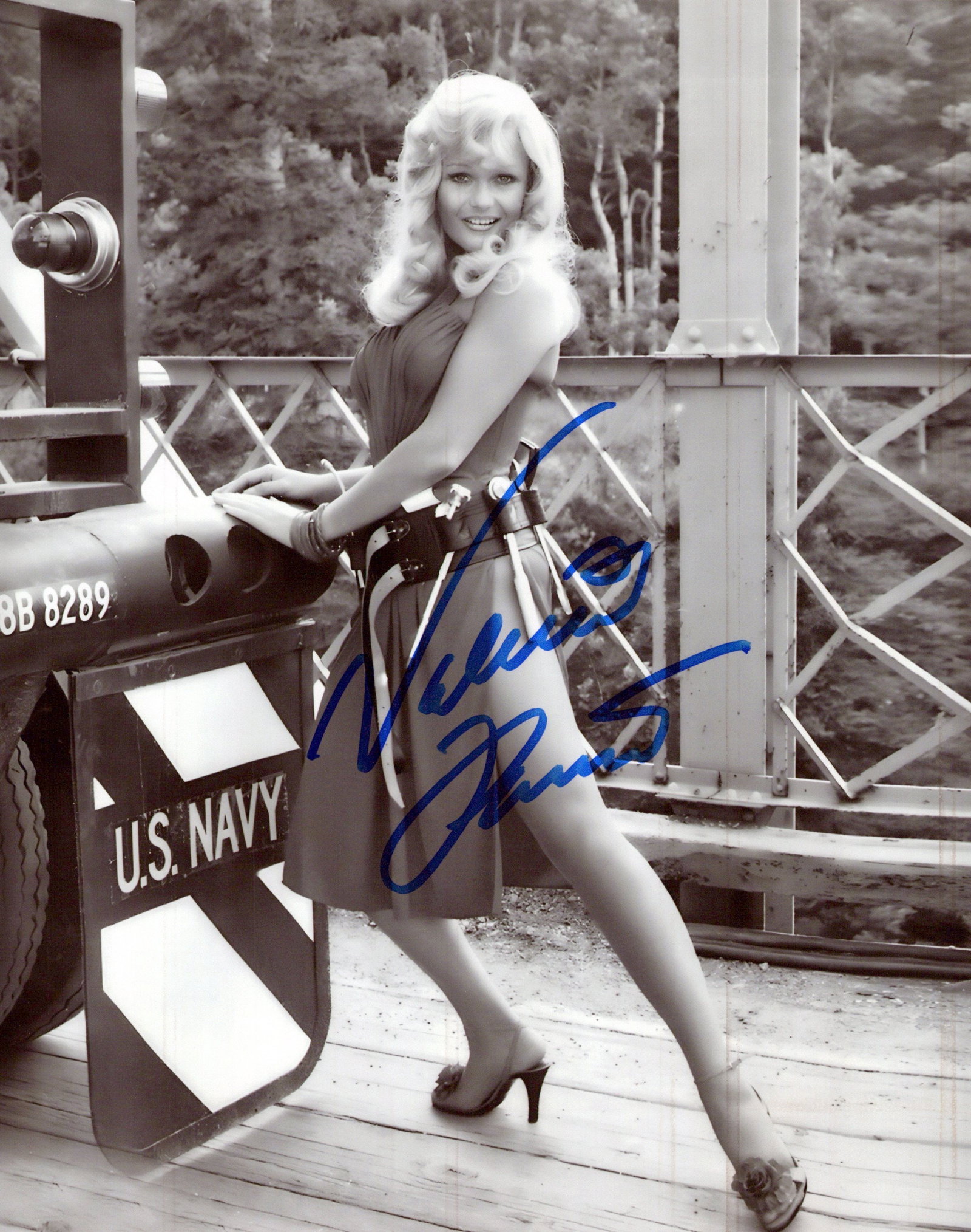 Valerie Perrine (1943-2026) SUPERMAN / LENNY In Person Signed Photo: Photo size is 8x10. EB AUTOGRAPHS PRIVATE SIGNING. Valerie Perrine (1943-2026). Super in person B&W signed photo who starred as Miss Tessmacher in the Superman 1 & 2 movies