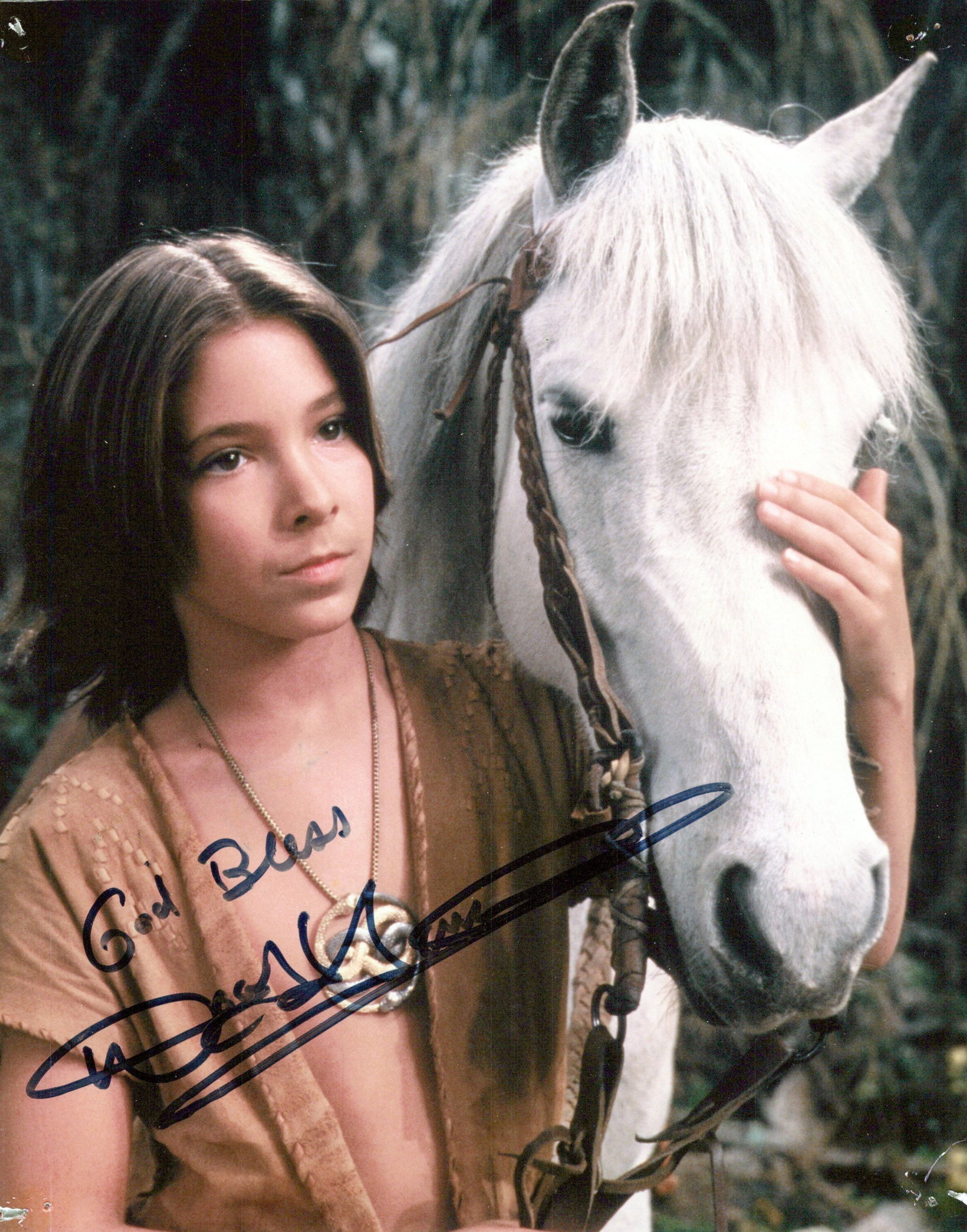 Noah Hathaway NEVER ENDING STORY In Person Signed Photo: Photo size is 8x10. PLEASE SEE IMAGE CAREFULLY. Pin holes in all four corners. Noah Hathaway in person signed photo from the movie NEVER ENDING STORY. Noah Hathaway as the character Atreyu