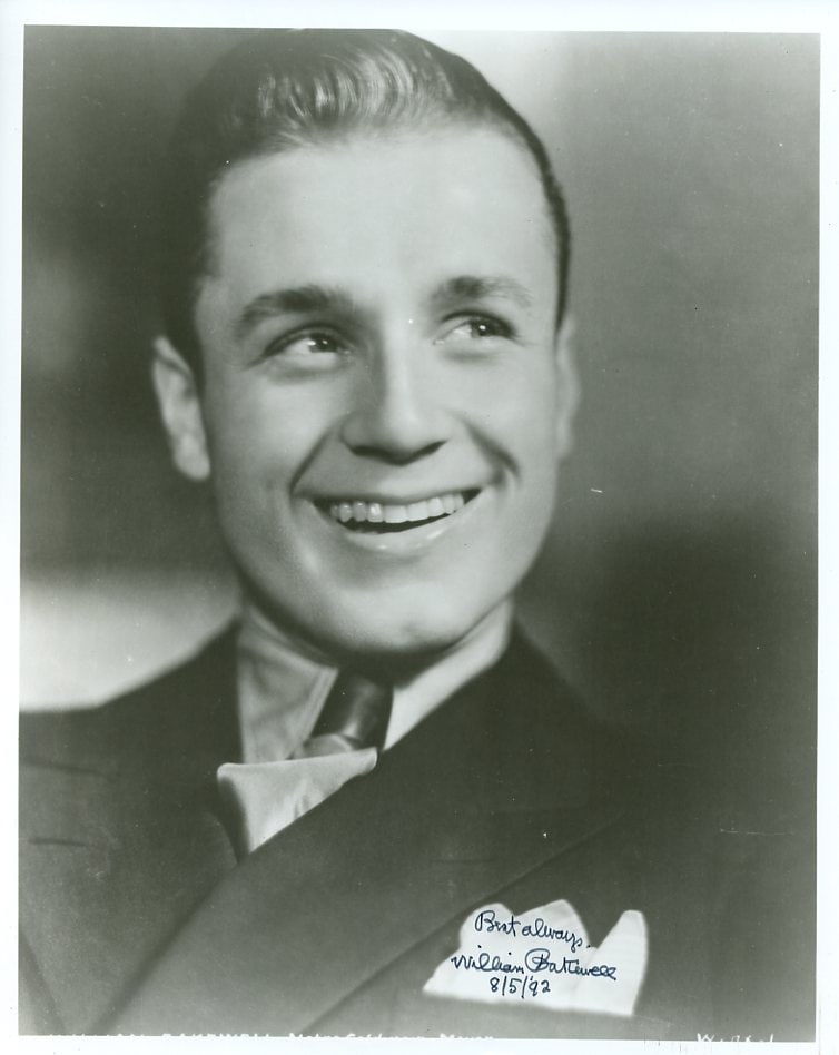 William Bakewell (1908-1993) GONE WITH THE WIND Signed Photo: Photo size is 8x10. William Bakewell (1908-1993) signed photo. William Bakewell had been in such great movies as GONE WITH THE WIND and ALL QUIET ON THE WESTERN FRONT.