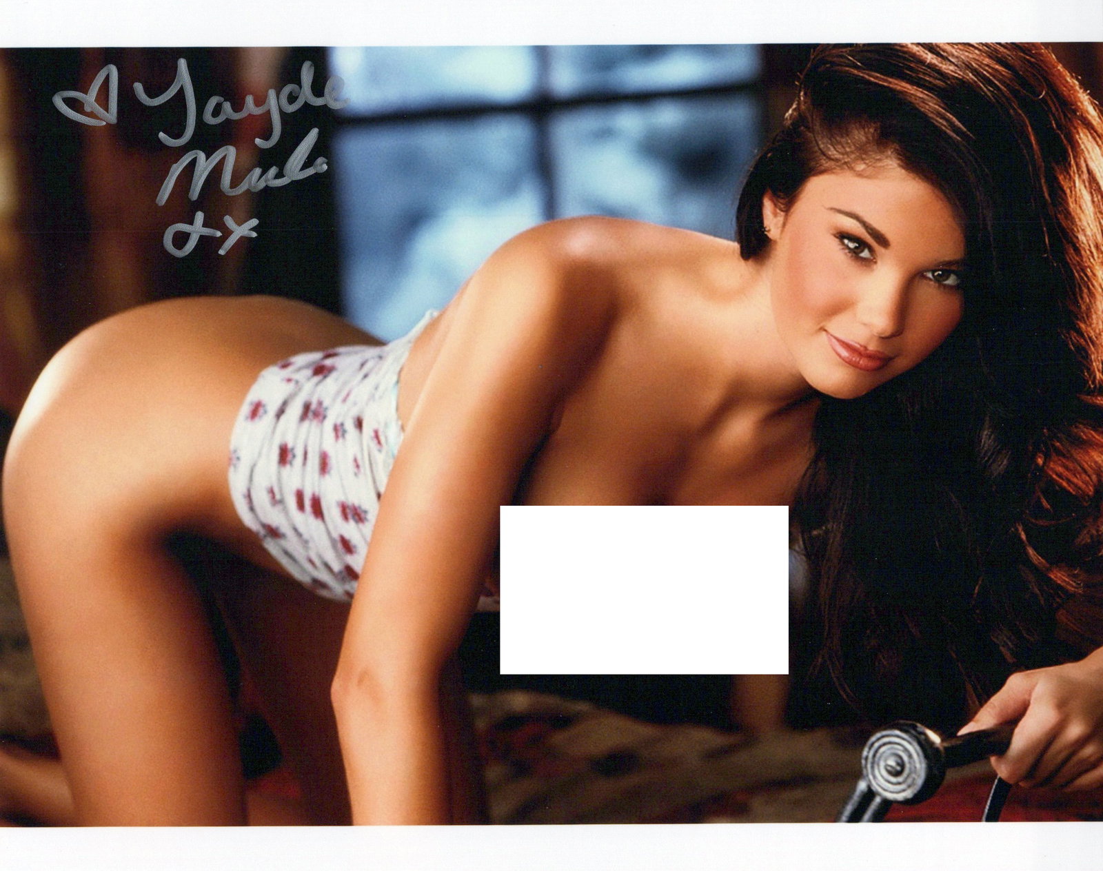 Jayde Nicole PLAYBOY PMOTY In Person Signed Photo: Photo size is 8x10. Jayde Nicole in person signed photo. Jayde Nicole was Playboy's playmate of the year in 2008. She was also playmate of the month in January 2007.