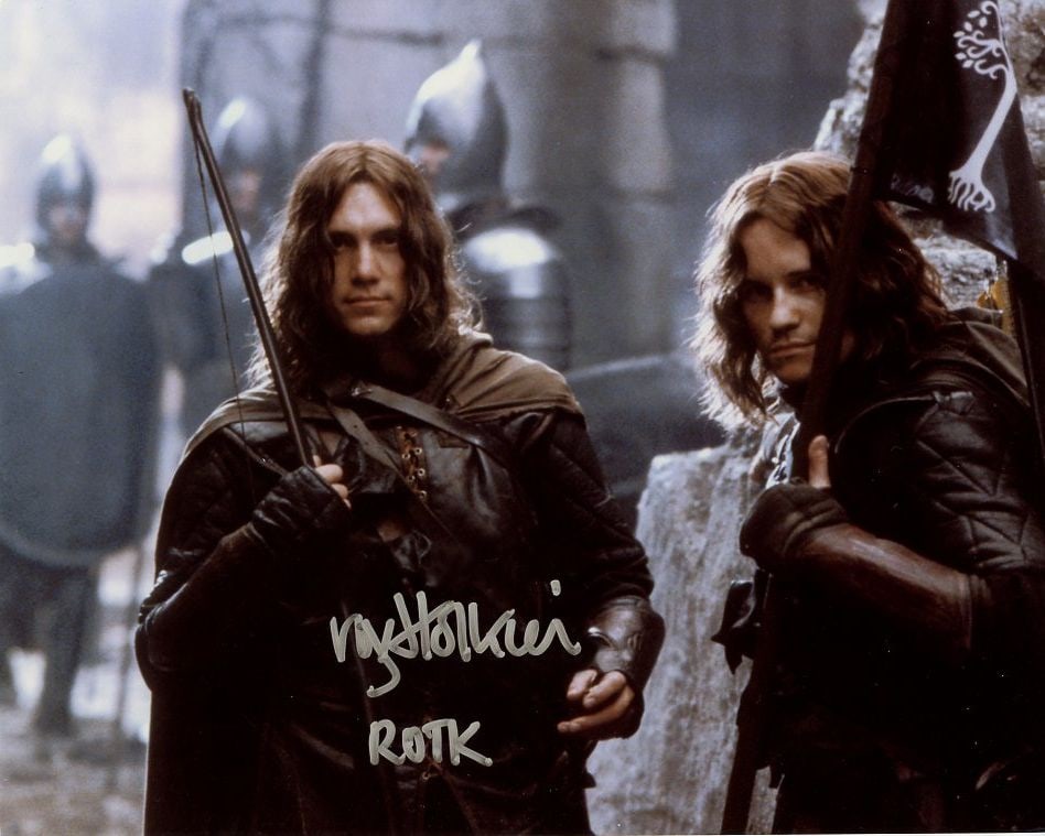 Royd Tolkein LORD OF THE RINGS In Person Signed Photo: Photo size is 8x10. Royd Tolkein in person signed photo from the movie LORD OF THE RINGS RETURN OF THE KING. Royd Tolkein as the character Gondorian Ranger.