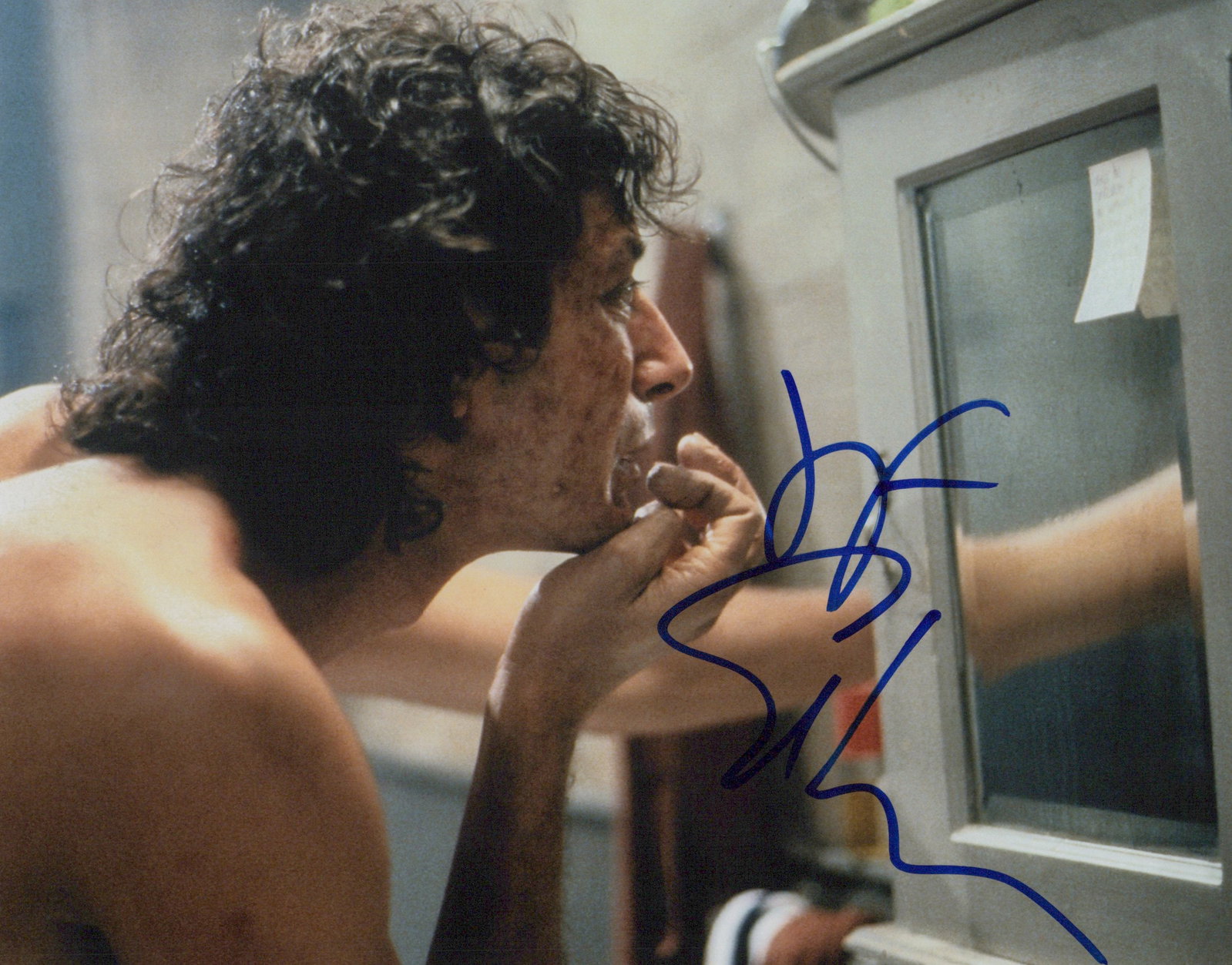 Jeff Goldblum THE FLY In Person Signed Photo: Photo size is 8x10. Jeff Goldblum in person signed photo from the movie THE FLY. Jeff Goldblum as the character Seth Brundel