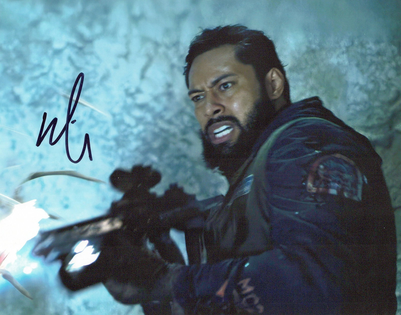 Uli Latukefu ALIEN CONVENANT In Person Signed Photo (1 of 1)