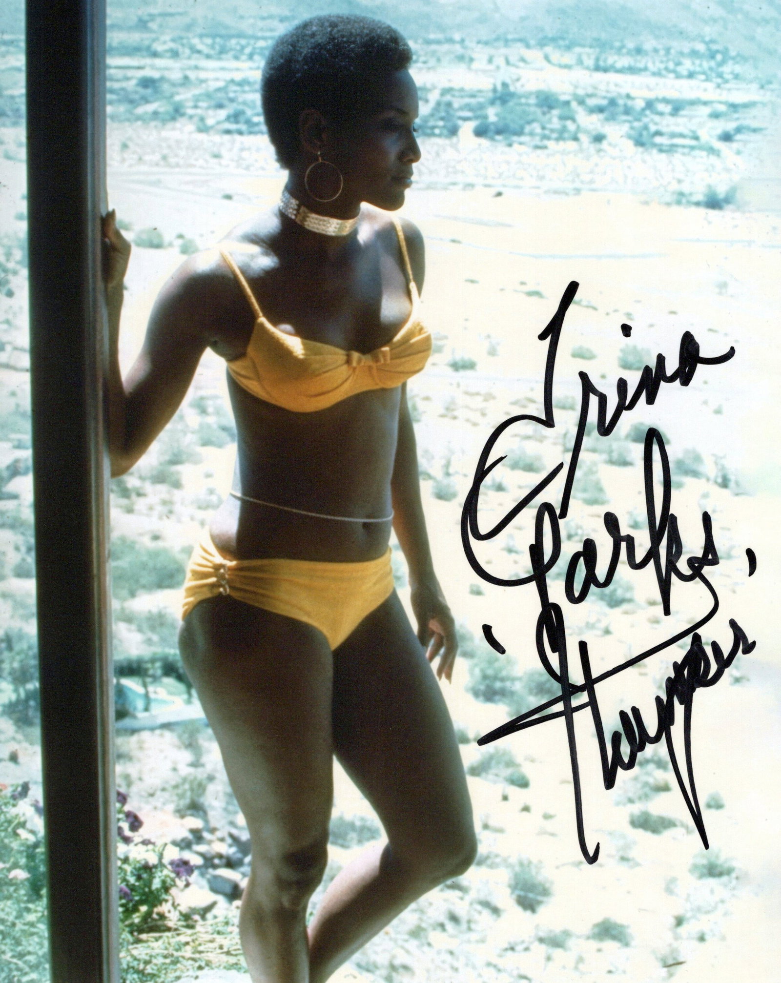 Trina Parks / James Bond / DIAMONDS ARE FOREVER In Person Signed Photo (1 of 1)