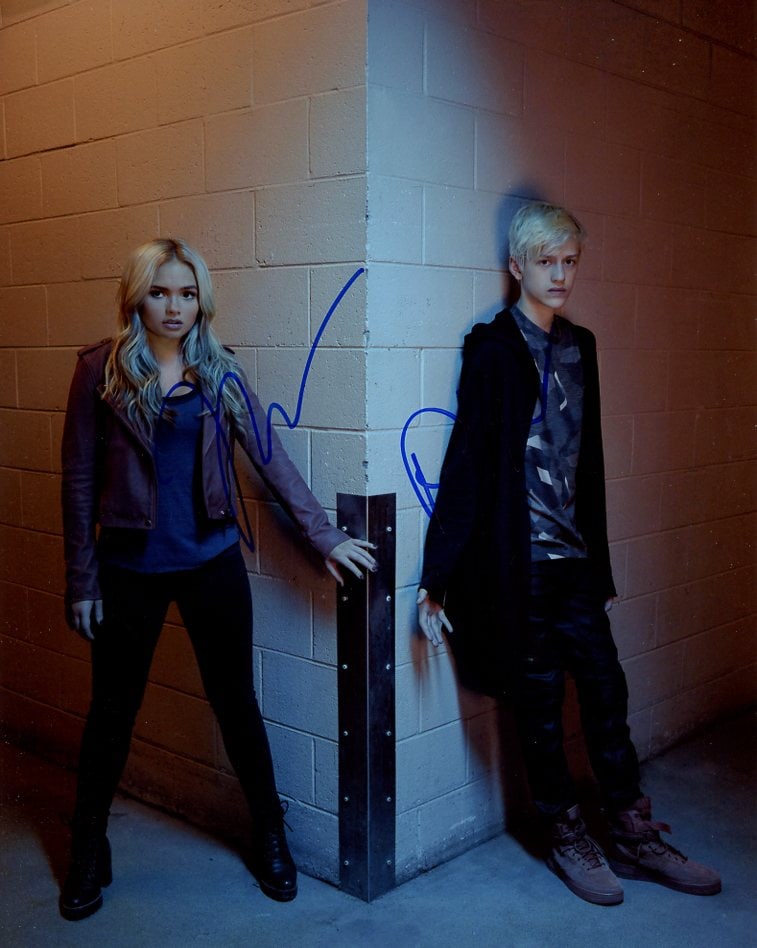 Natalie Alyn Lind / Percy Hynes THE GIFTED In Person Signed Photo (1 of 1)