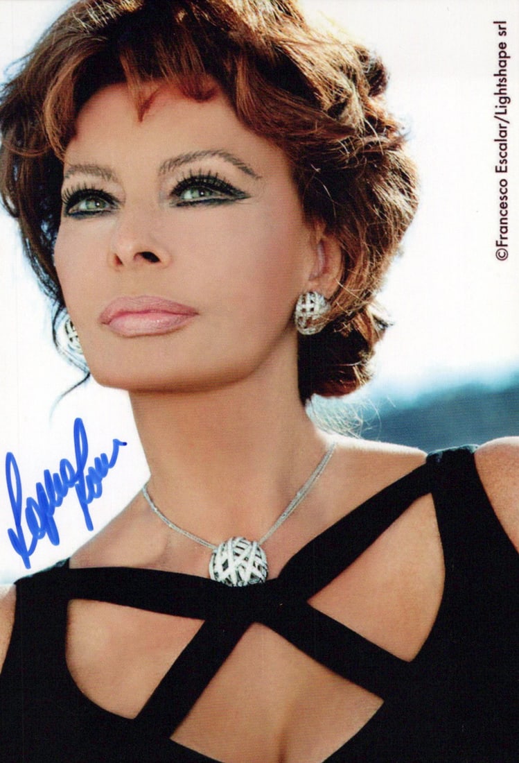 Sophia Loren BOY ON A DOLPHIN / 2 WOMEN In Person Signed Photo (1 of 1)