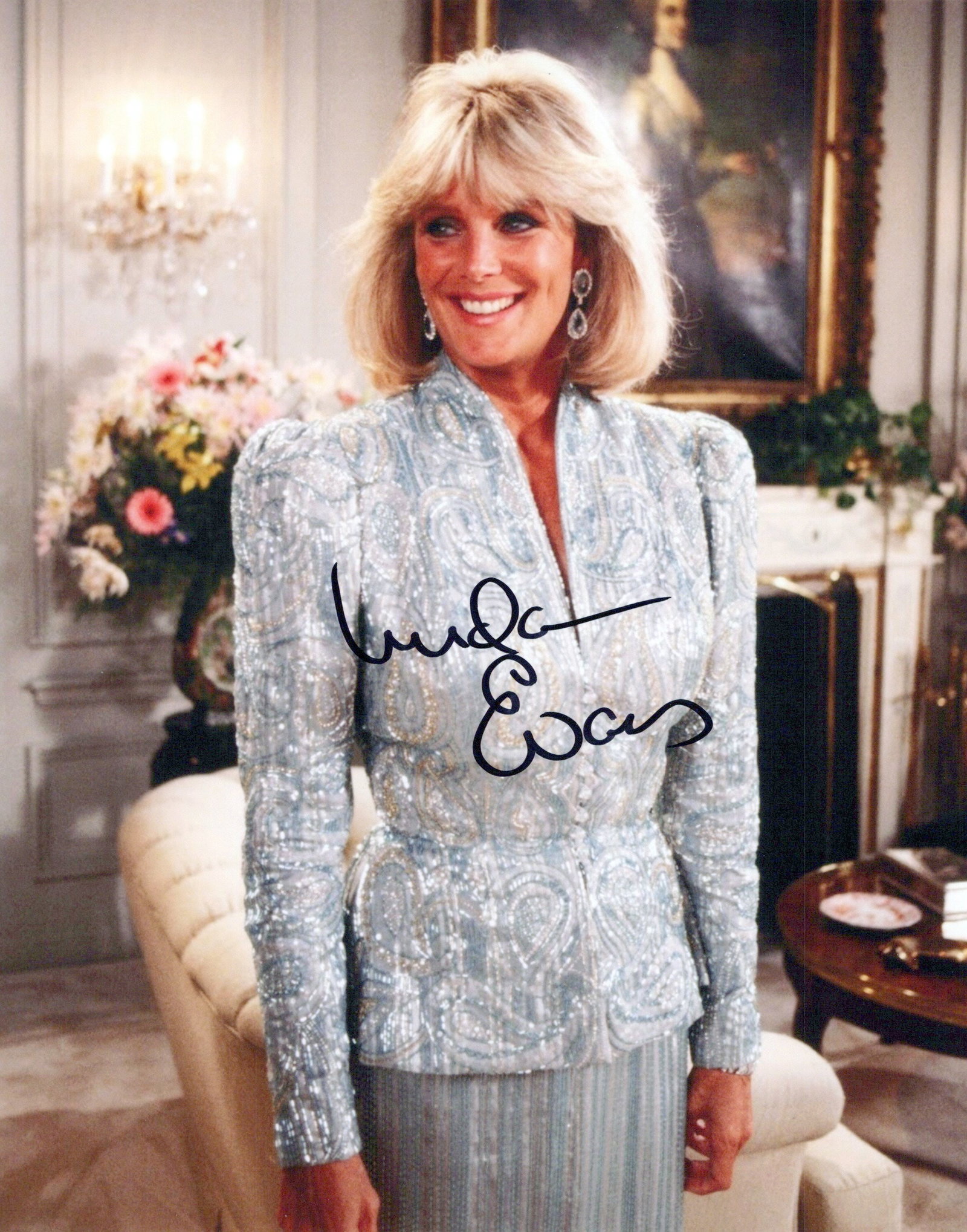 Linda Evans DYNASTY In Person Signed Photo: Linda Evans topless in person signed photo. Linda Evans has done such TV and movies as THE BIG VALLEY, THE STEPSISTER, but is best known for her charcate as Krystle Carrington from the TV series DYNAS