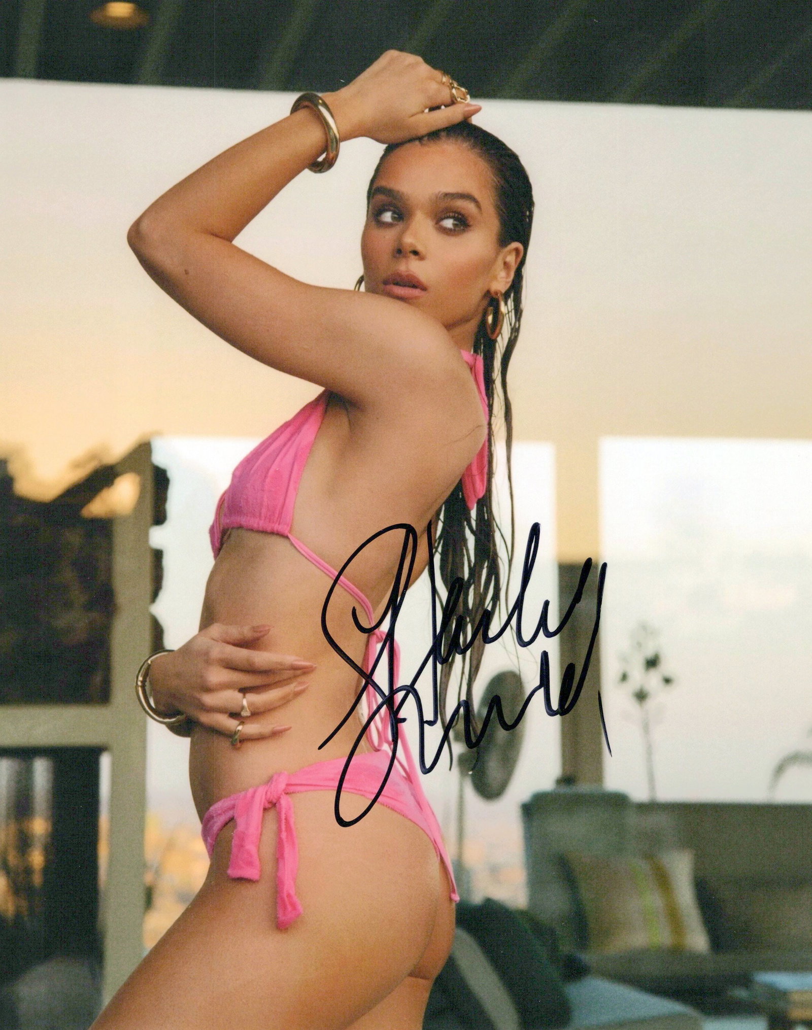 Hailee Steinfeld PITCH PERFECT / BUMBLEBEE In Person Signed Photo (1 of 1)
