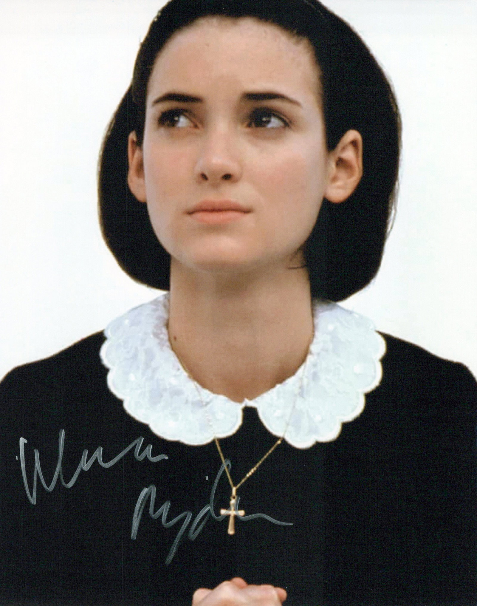 Winona Ryder BEETLEJUICE In Person Signed Photo (1 of 1)