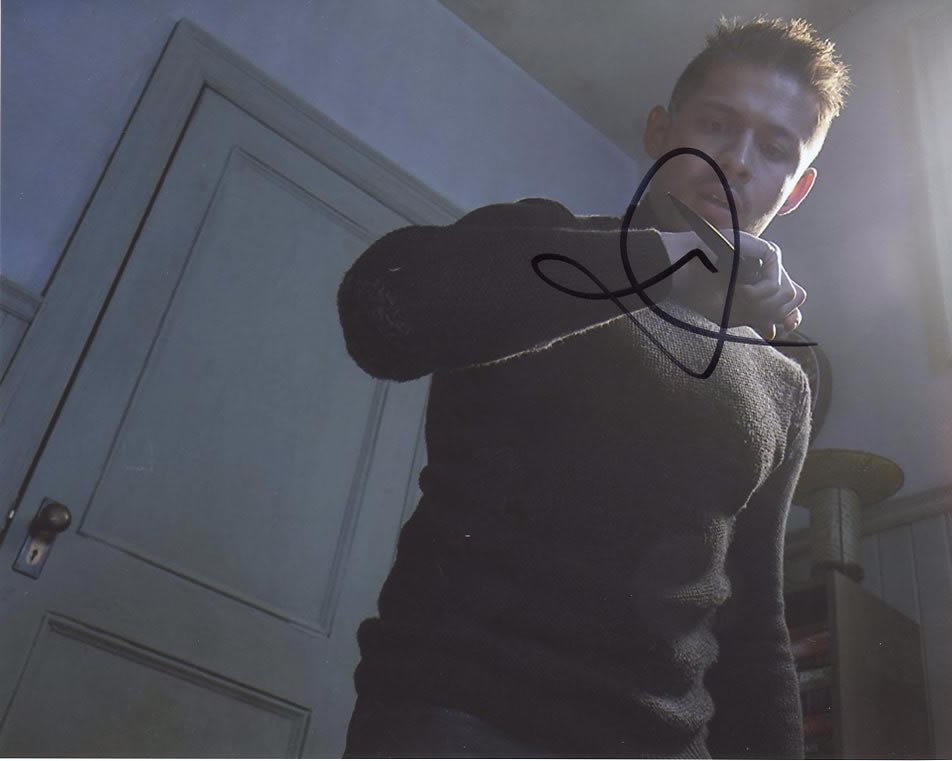 David Castaneda UMBRELLA ACADEMY In Person Signed Photo (1 of 1)